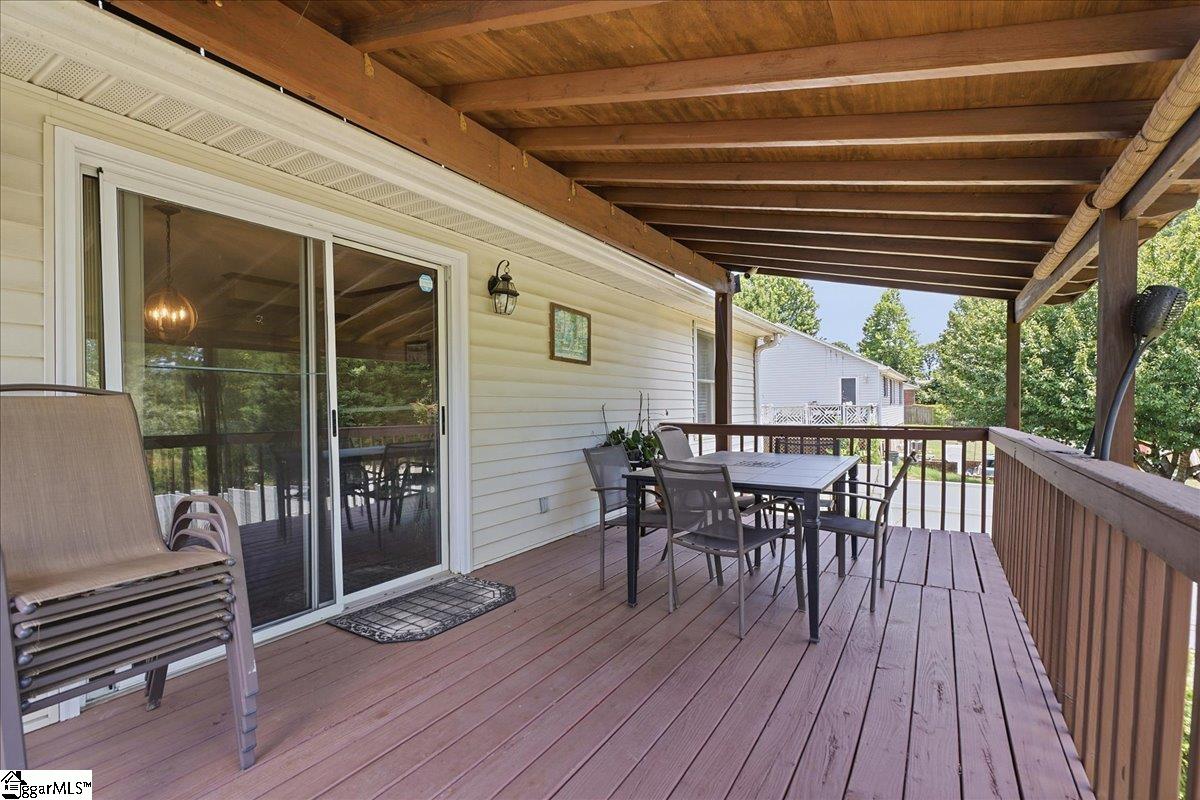 707 Reid School Road Taylors, SC 29687