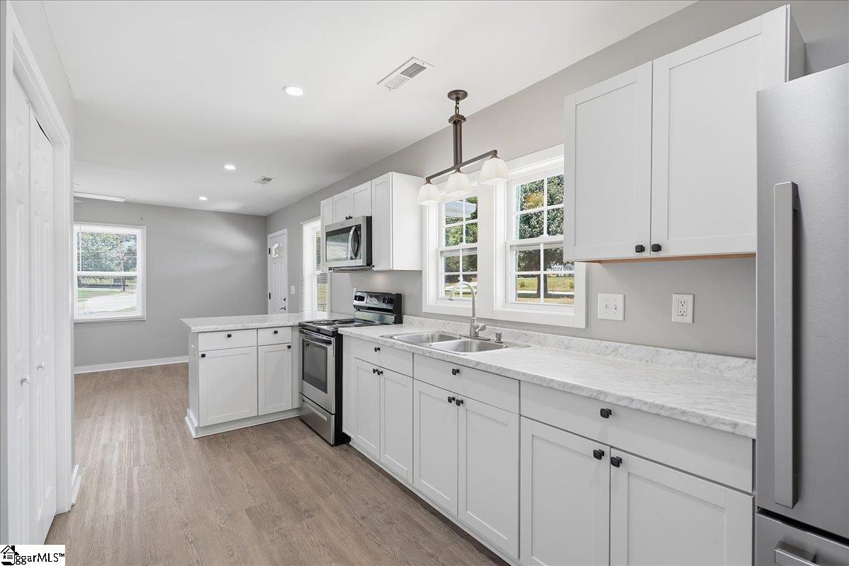 707 Reid School Road Taylors, SC 29687