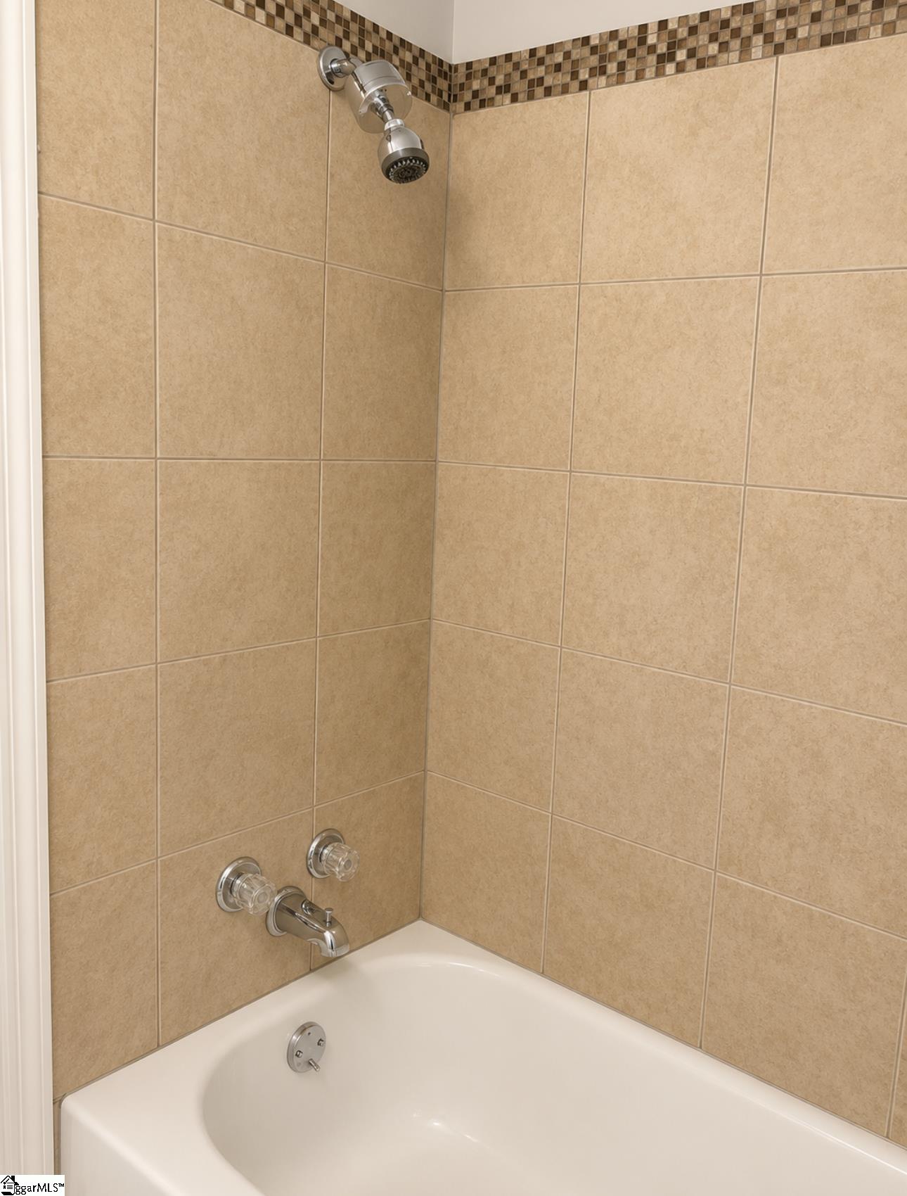 8 Pacific Avenue Greenville, SC 29605