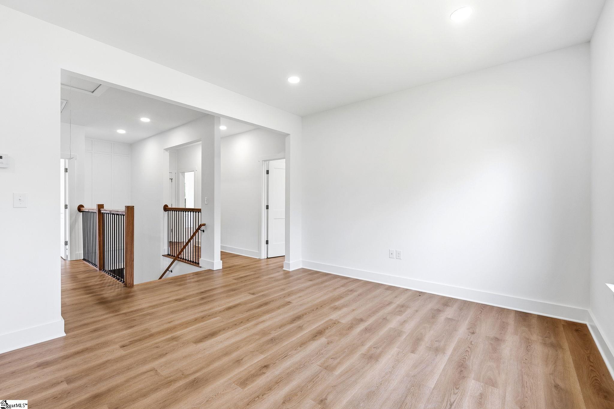 3 Rochester Street Greenville, SC 29611