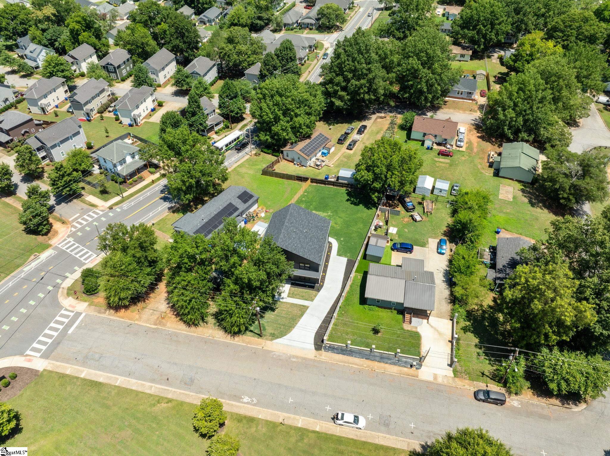 3 Rochester Street Greenville, SC 29611