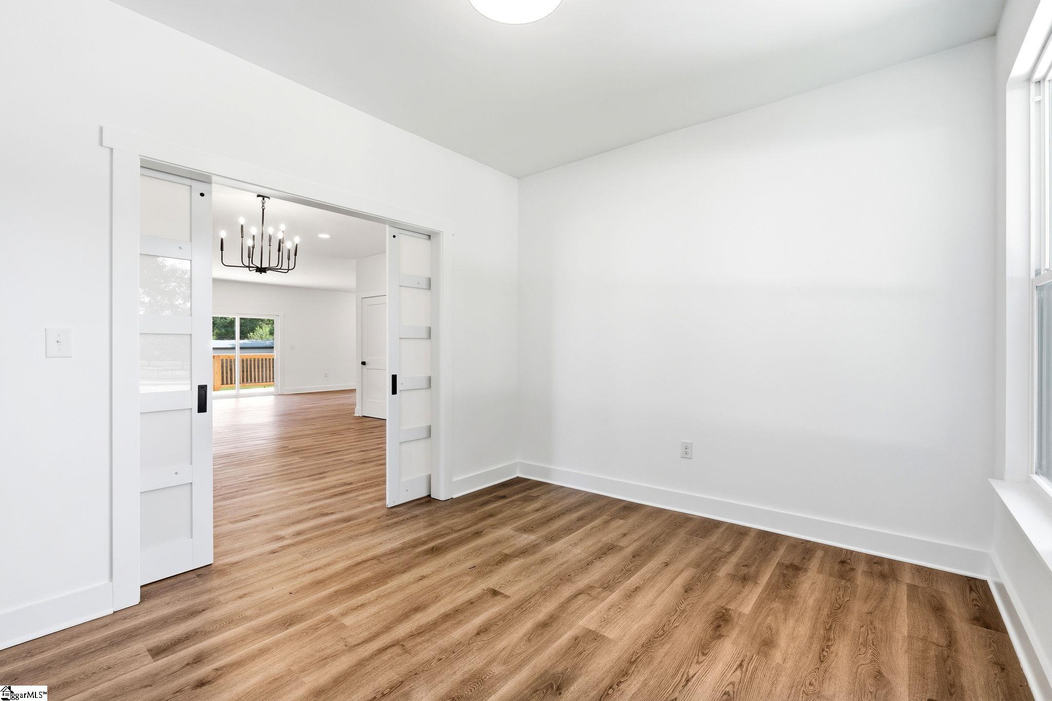 3 Rochester Street Greenville, SC 29611