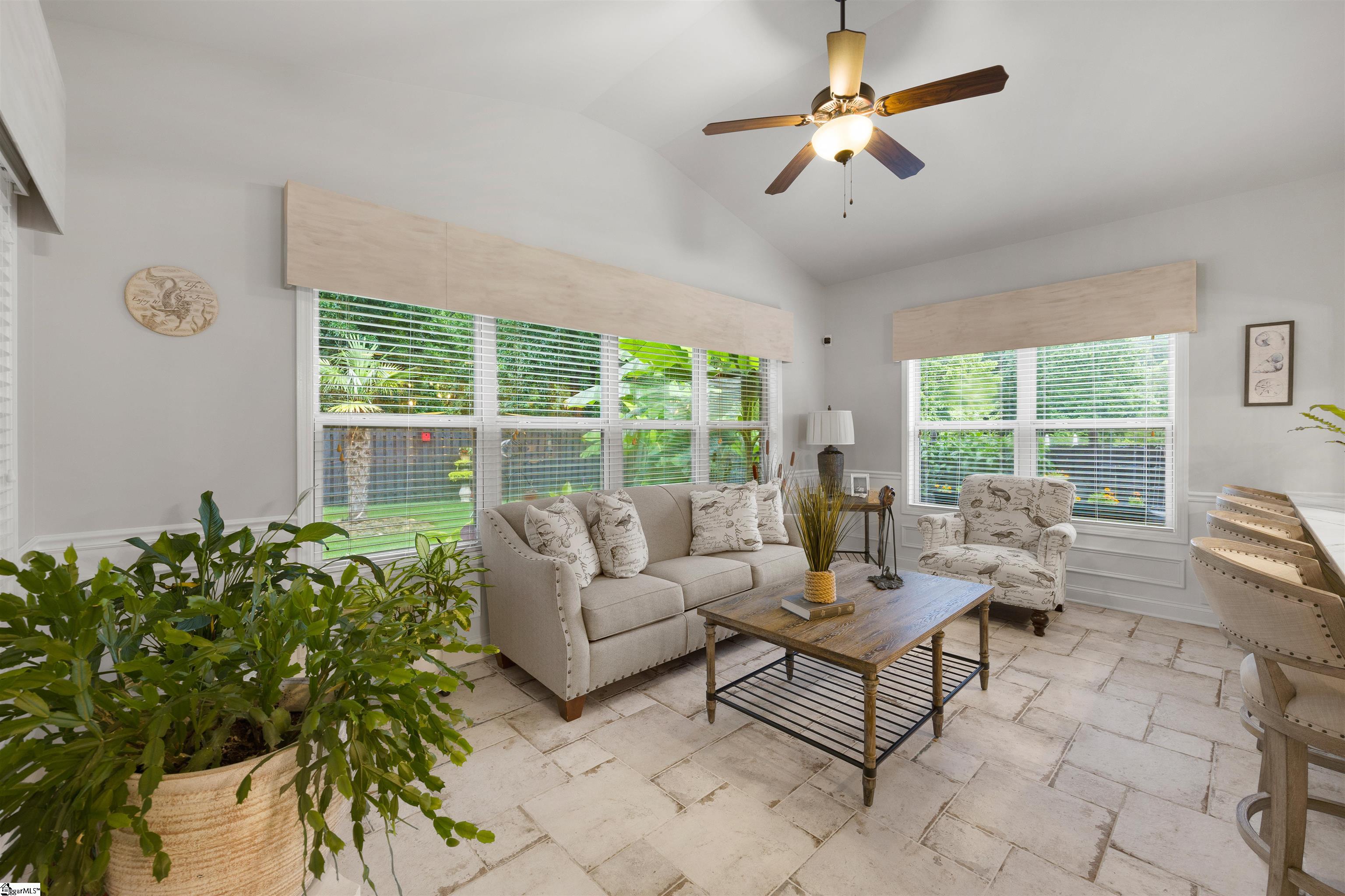 197 Colfax Drive Boiling Springs, SC 29316