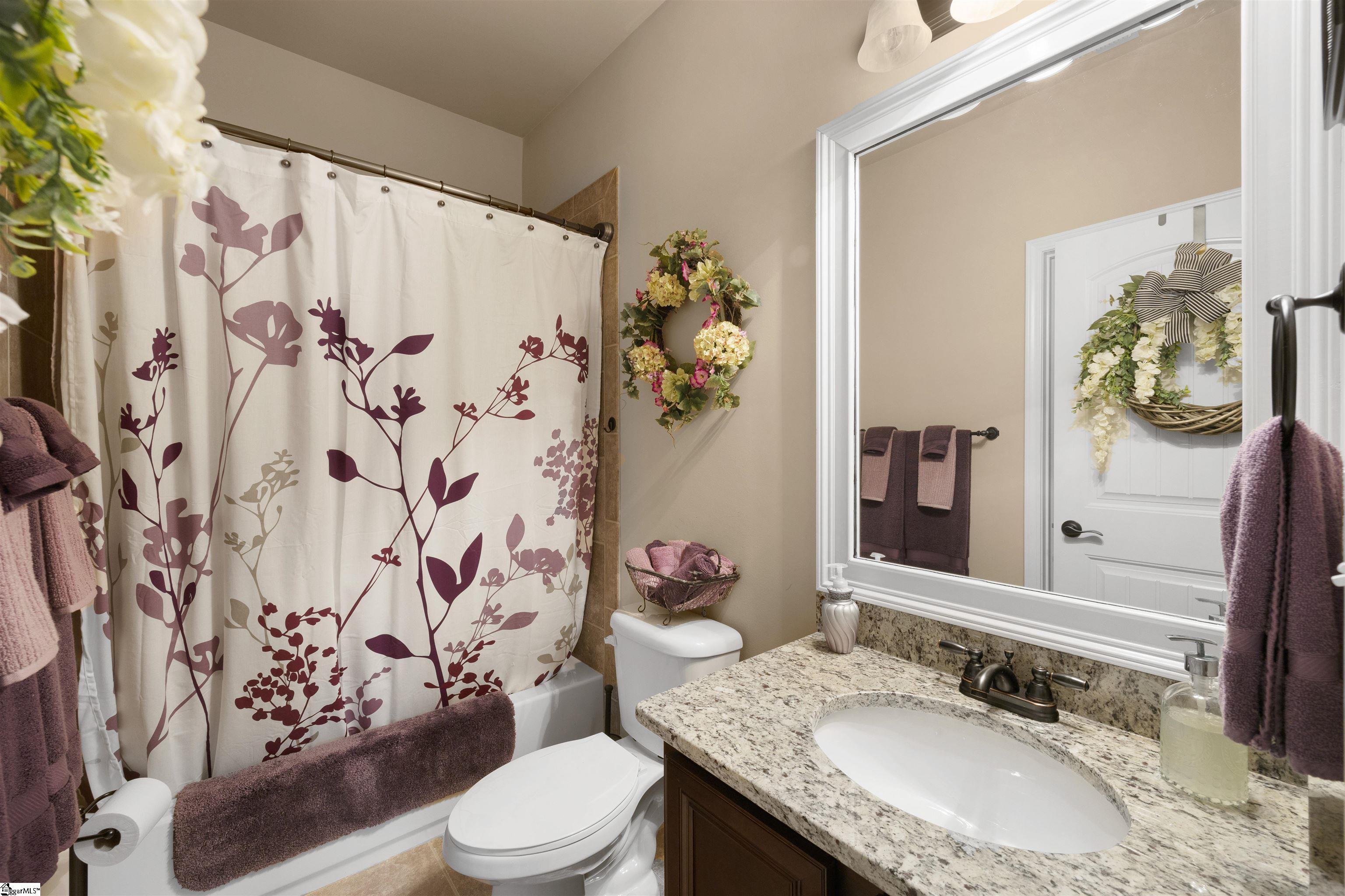 197 Colfax Drive Boiling Springs, SC 29316