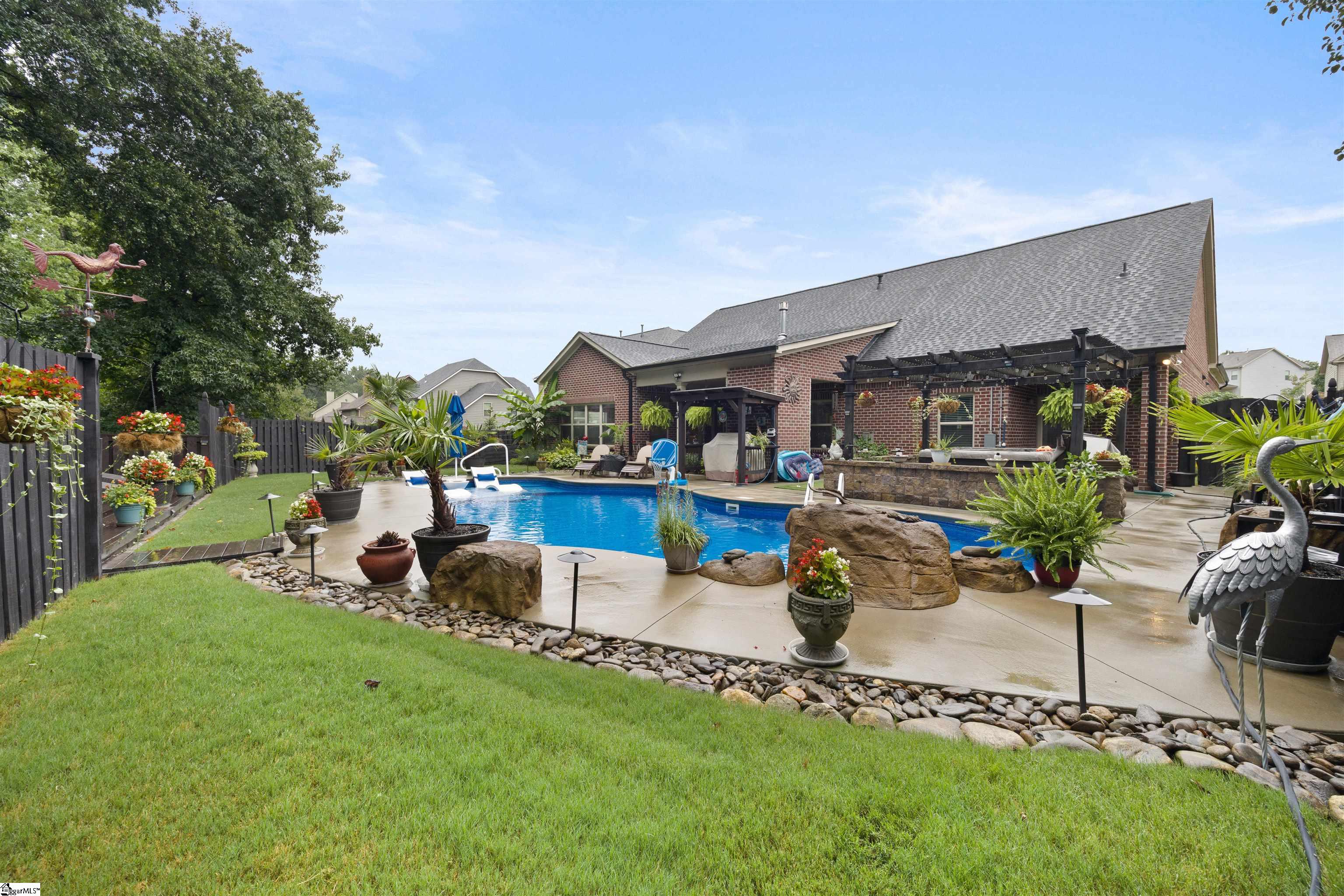 197 Colfax Drive Boiling Springs, SC 29316