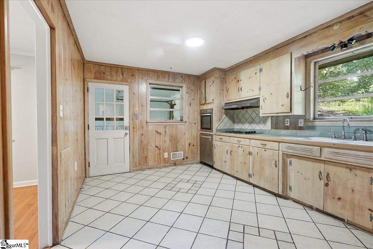 650 Springhill Avenue Spartanburg, SC 29303