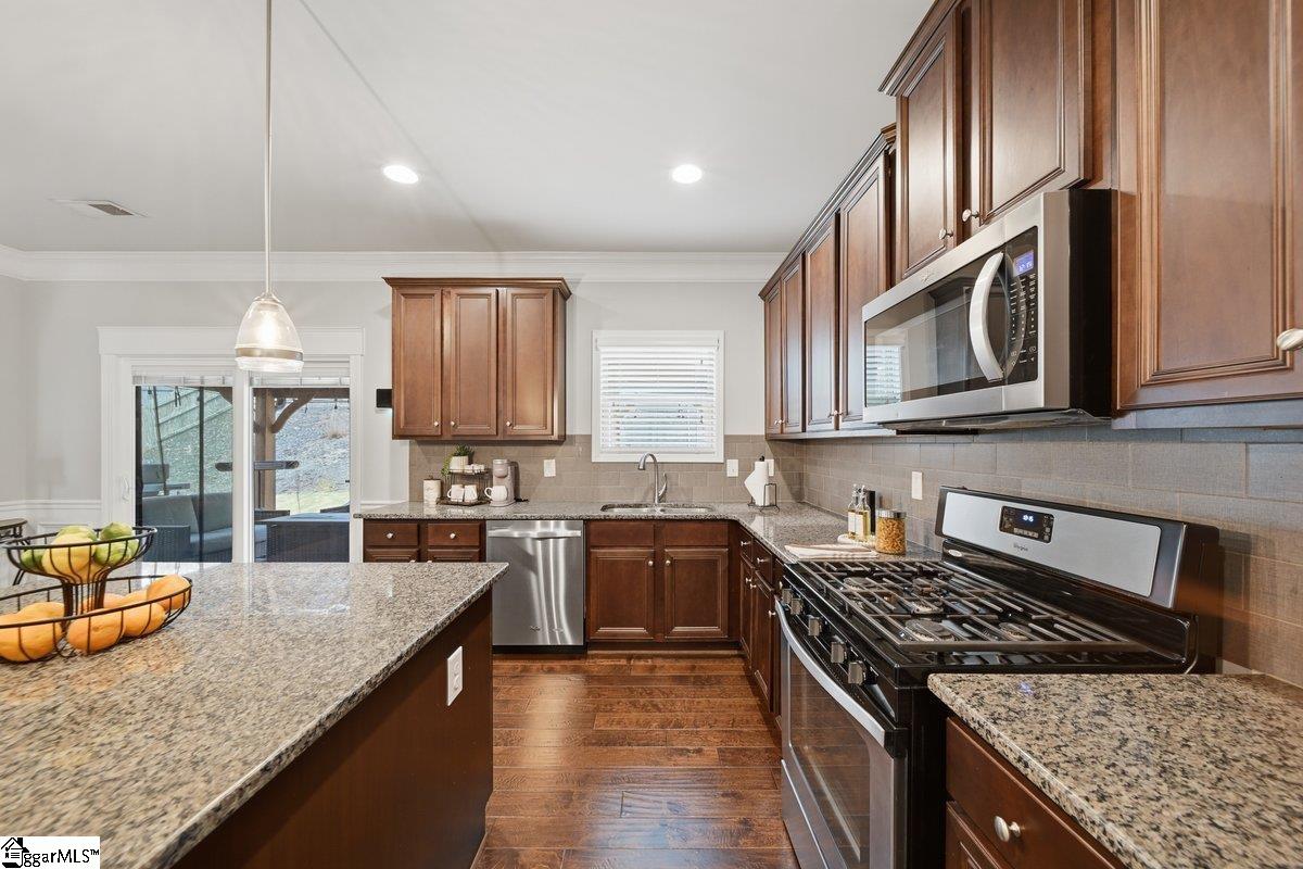 536 W Saddletree Drive Reidville, SC 29388