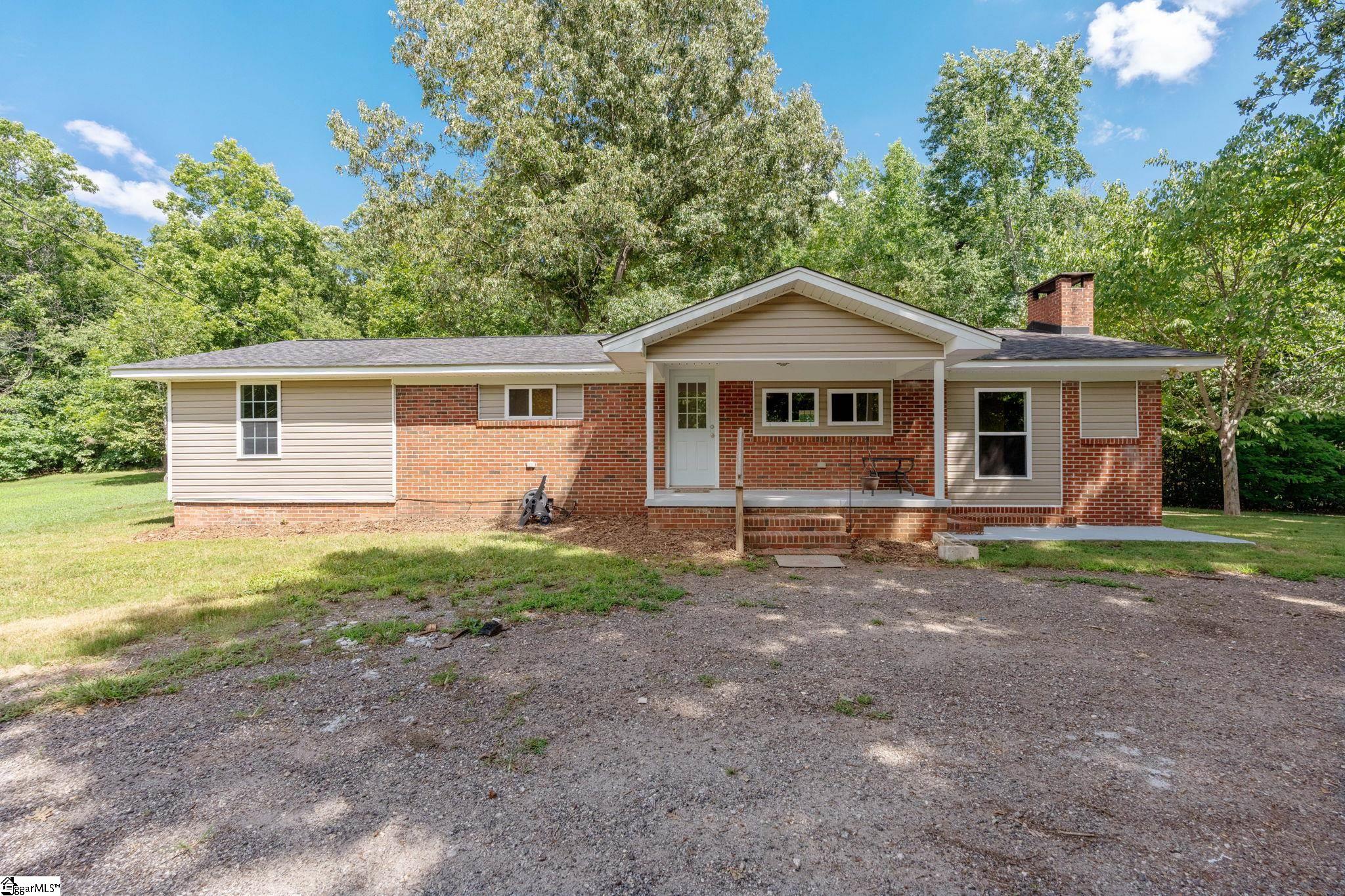 33 Golden Lane Piedmont, SC 29673