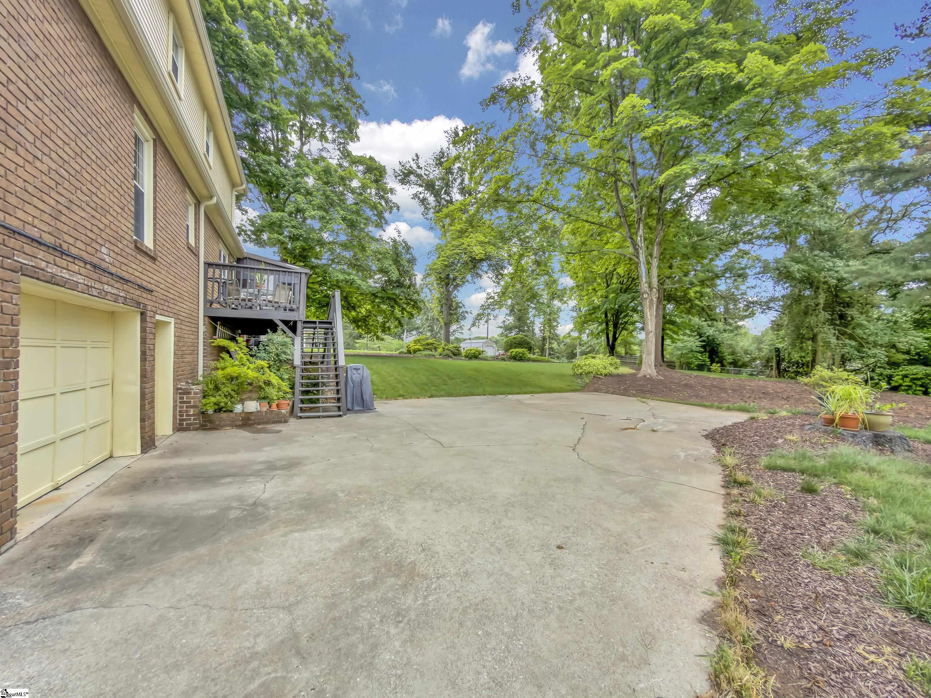 108 Merrifield Drive Greenville, SC 29615
