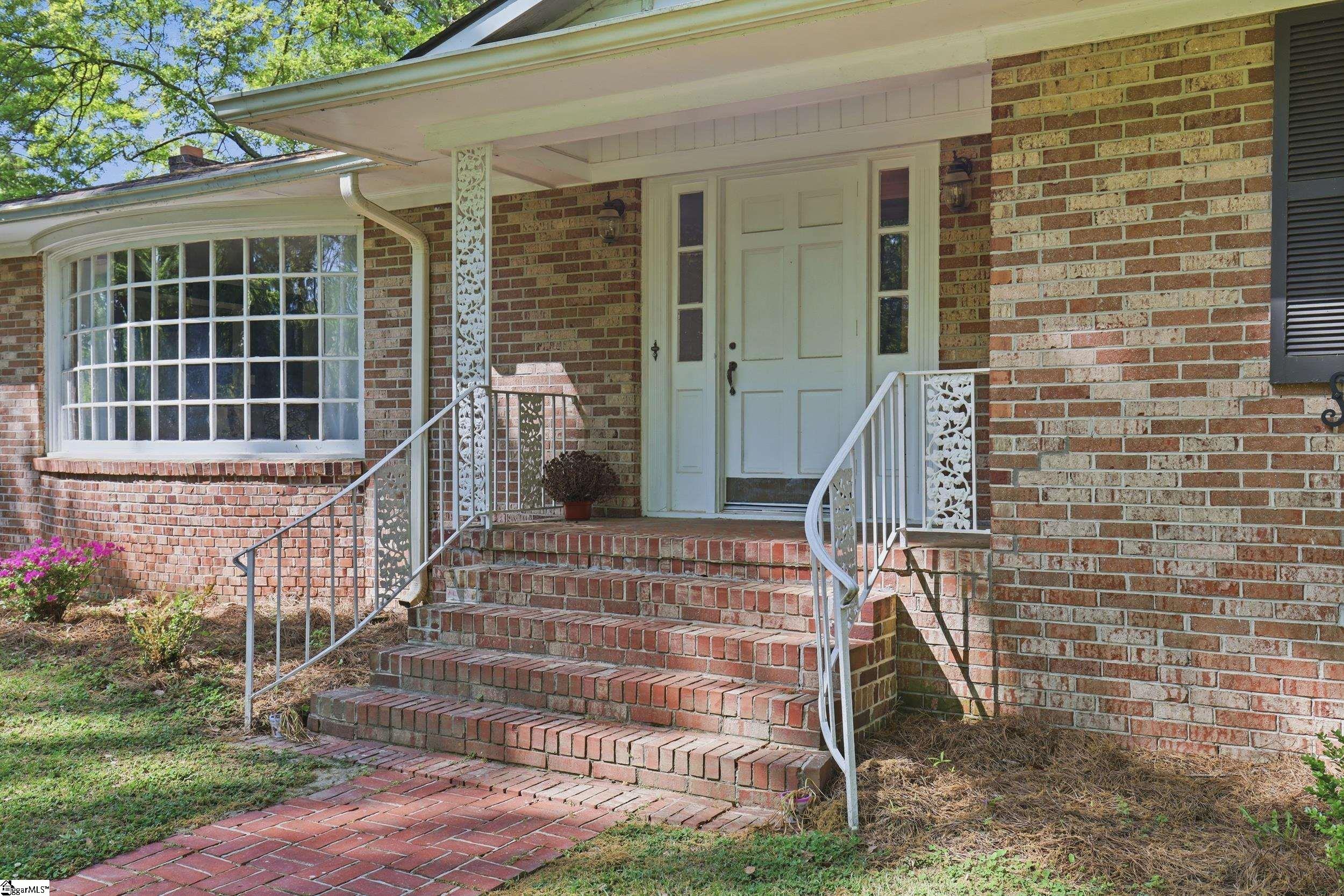 106 Ansel Drive Clinton, SC 29325