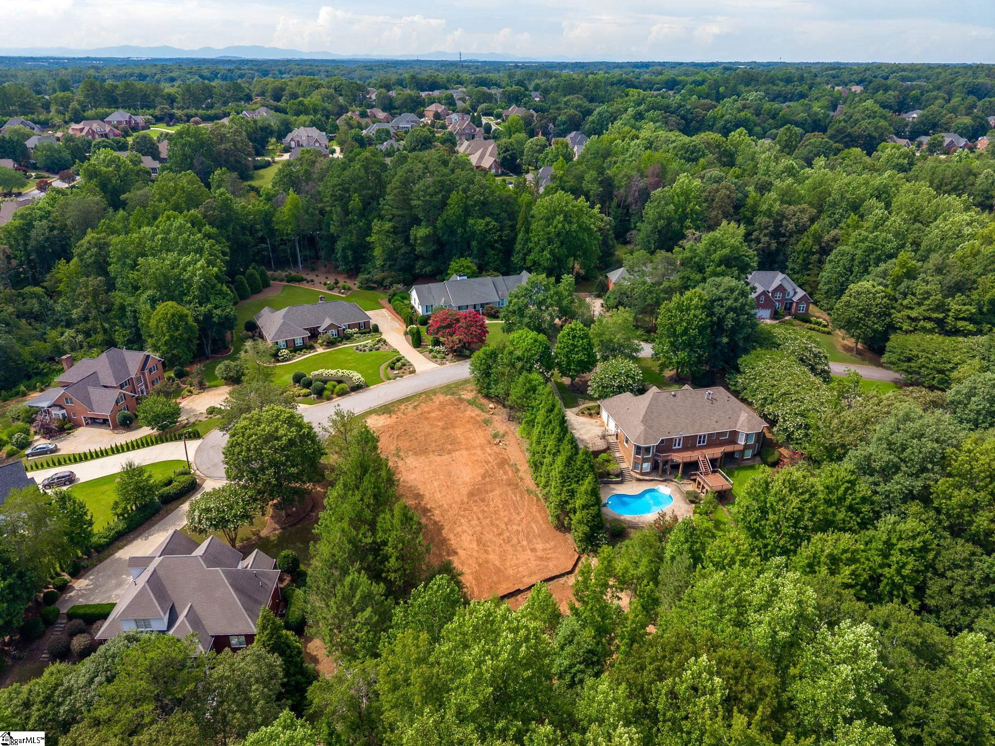 223 Hillsboro Trace Spartanburg, SC 26301