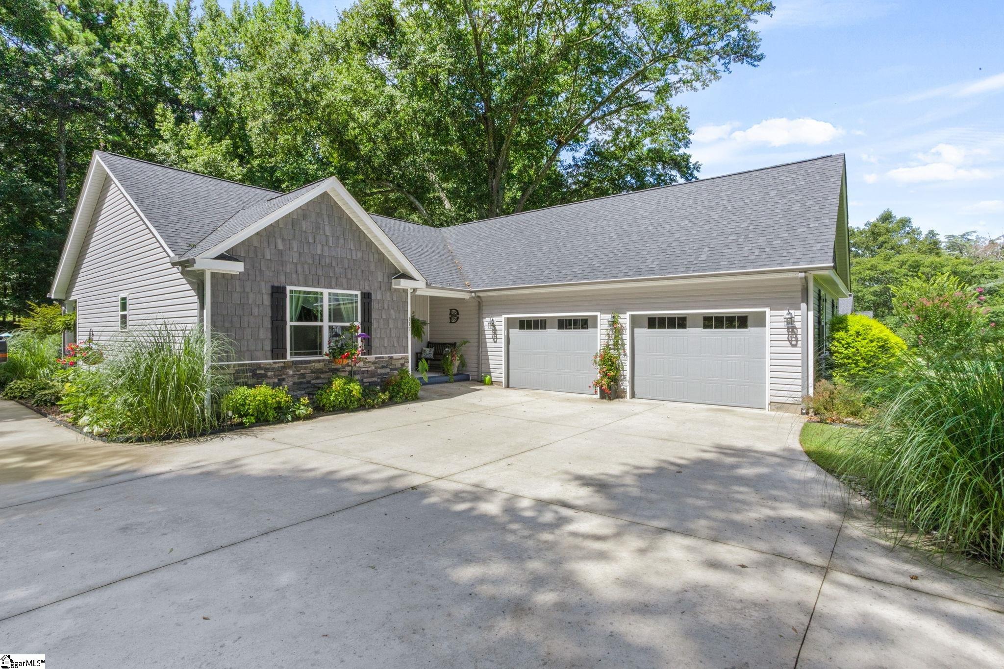 117 Lanford Road Pauline, SC 29374