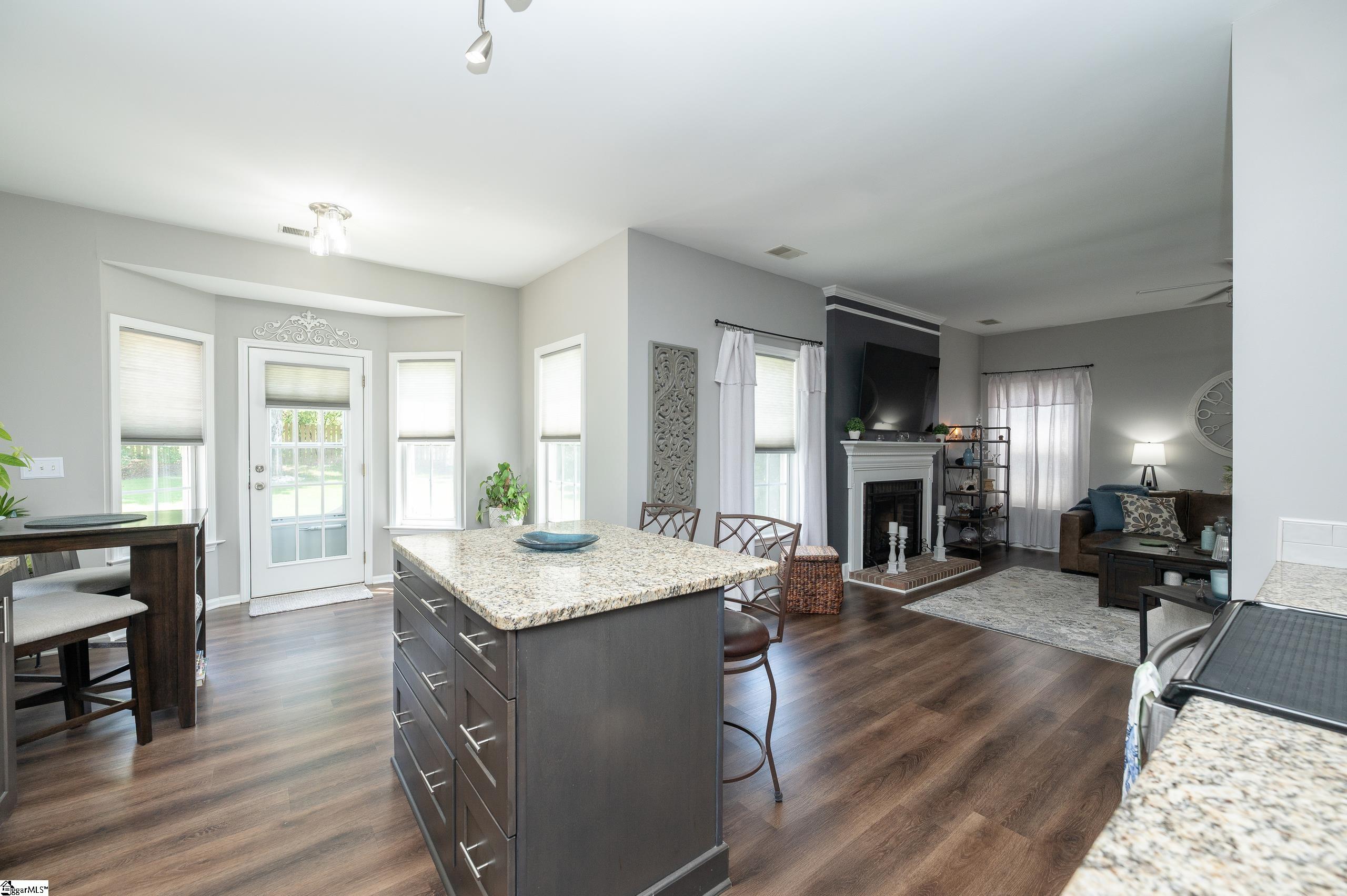 31 Willow Oak Court Simpsonville, SC 29681