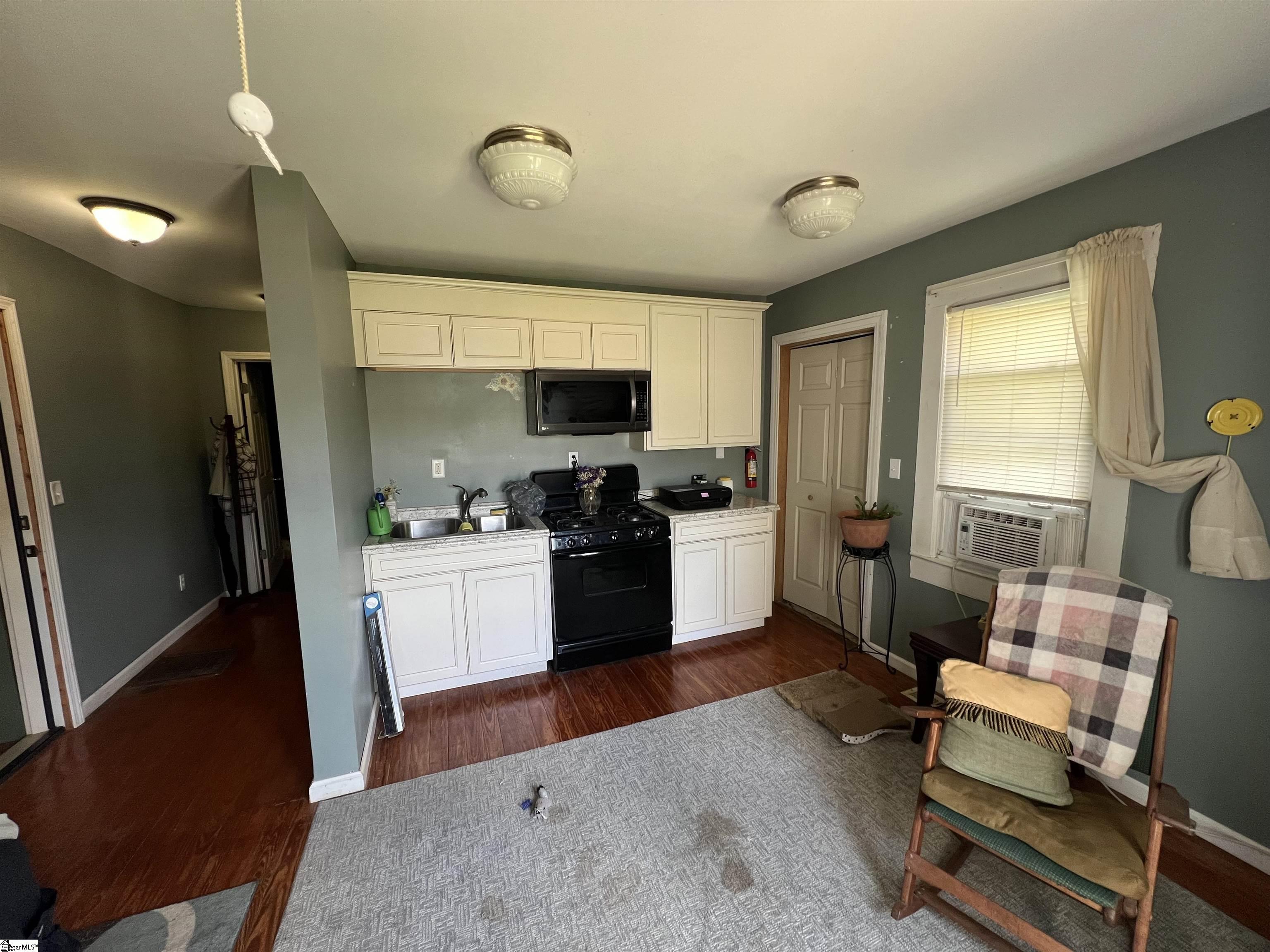 11444 Highway Cross Hill, SC 29332