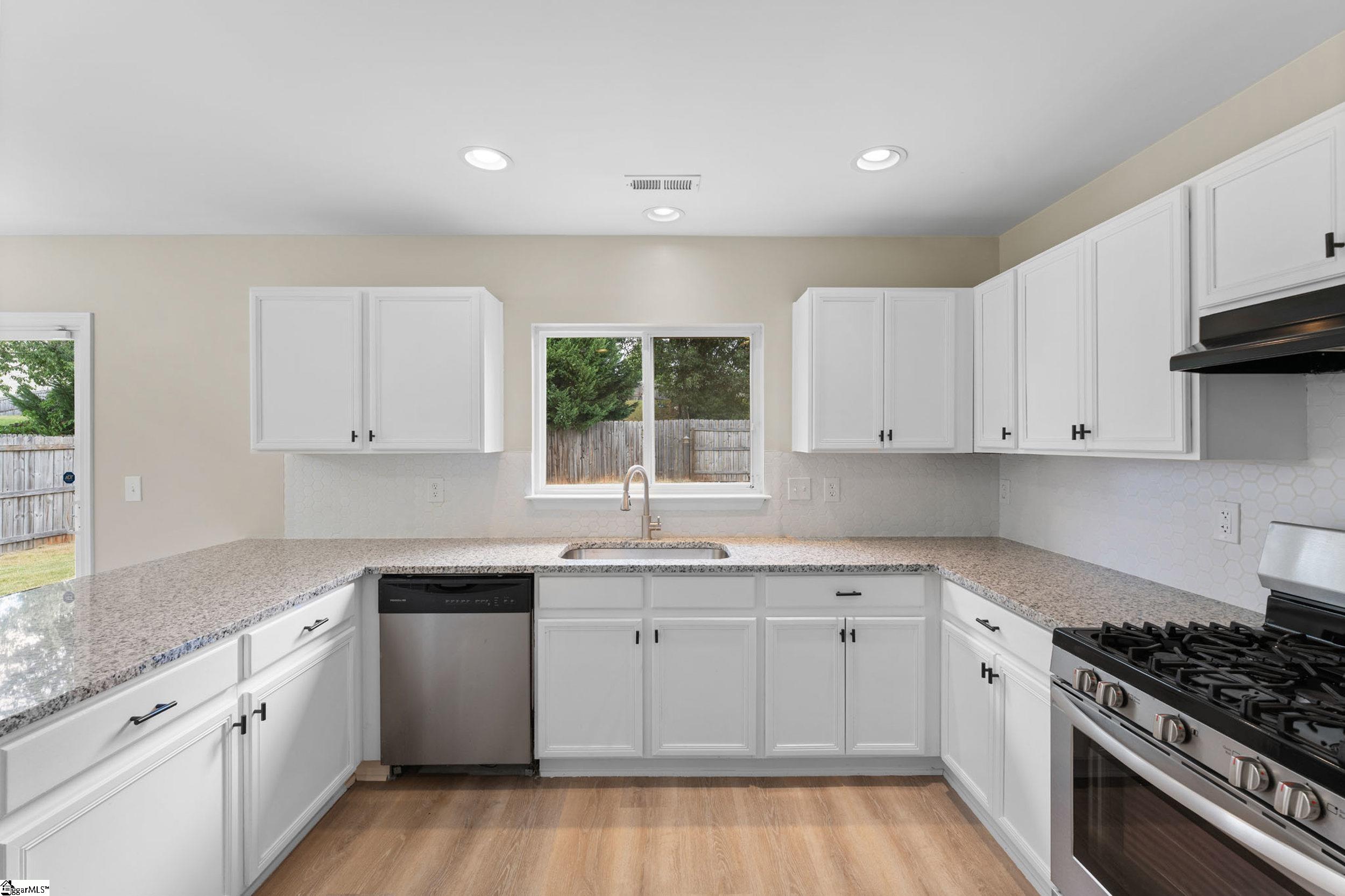 638 Branch View Drive Boiling Springs, SC 29316