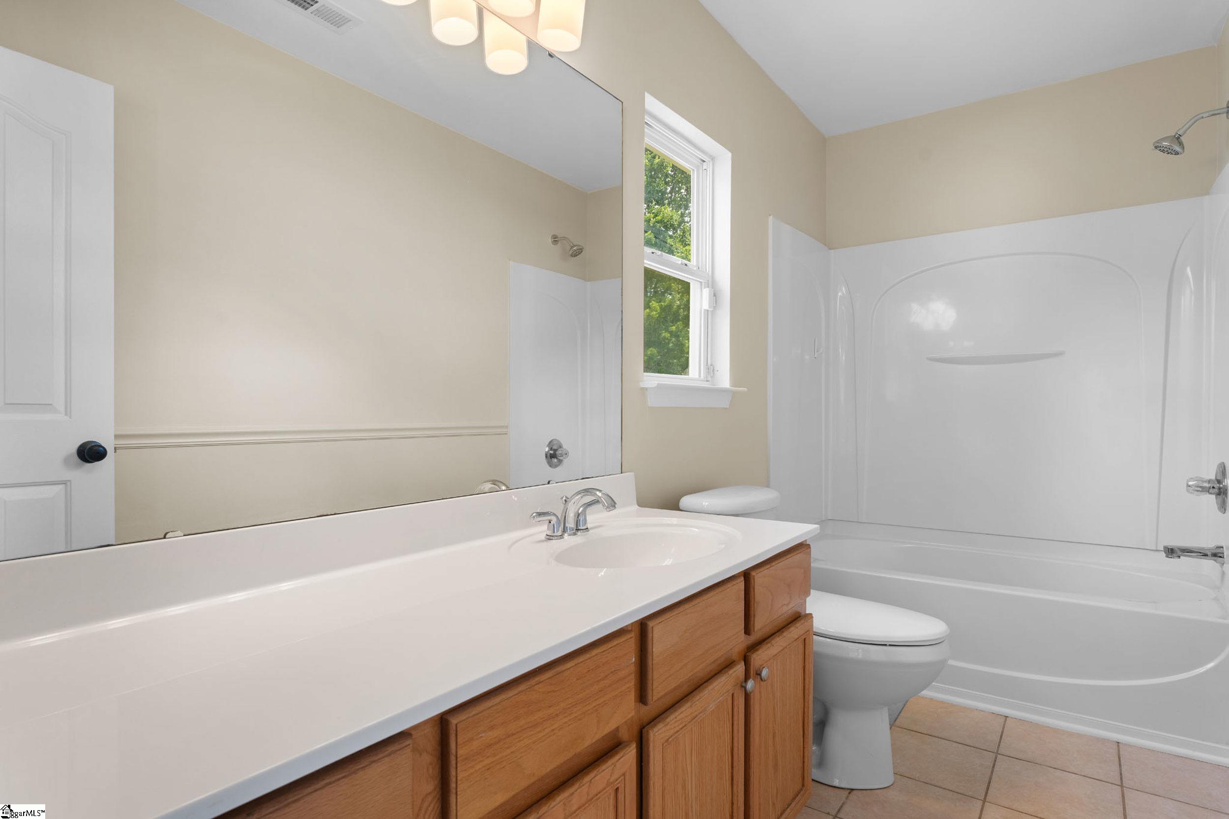 638 Branch View Drive Boiling Springs, SC 29316