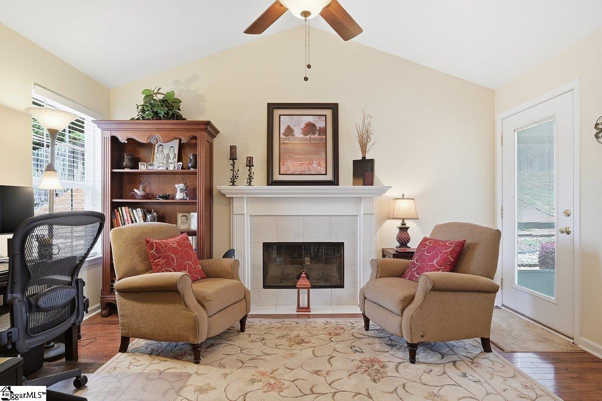 205 Garfield Lane Simpsonville, SC 29681