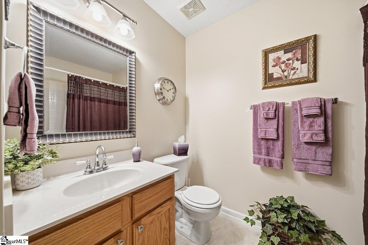 205 Garfield Lane Simpsonville, SC 29681
