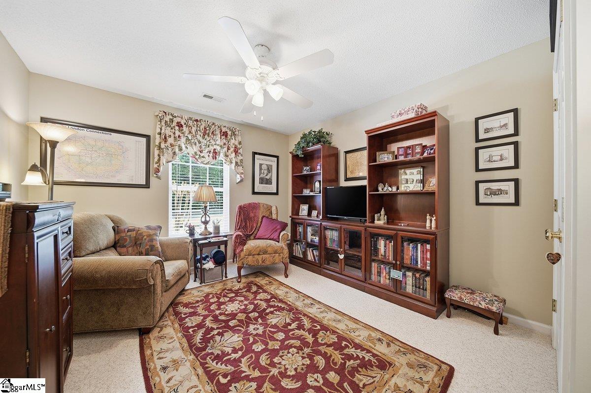 205 Garfield Lane Simpsonville, SC 29681