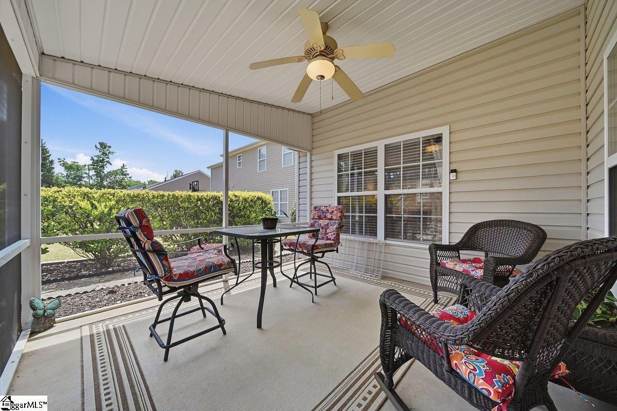 205 Garfield Lane Simpsonville, SC 29681