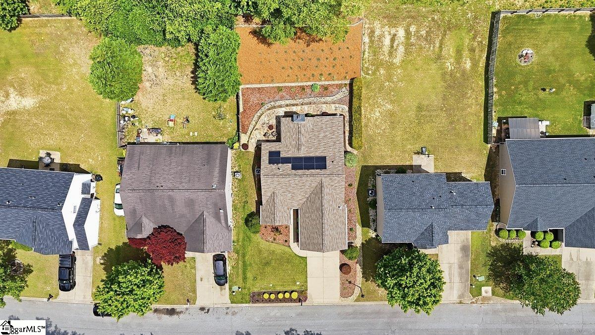 205 Garfield Lane Simpsonville, SC 29681