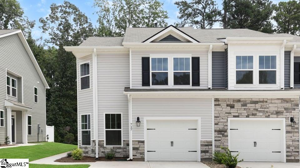 717 Lesbury Lane