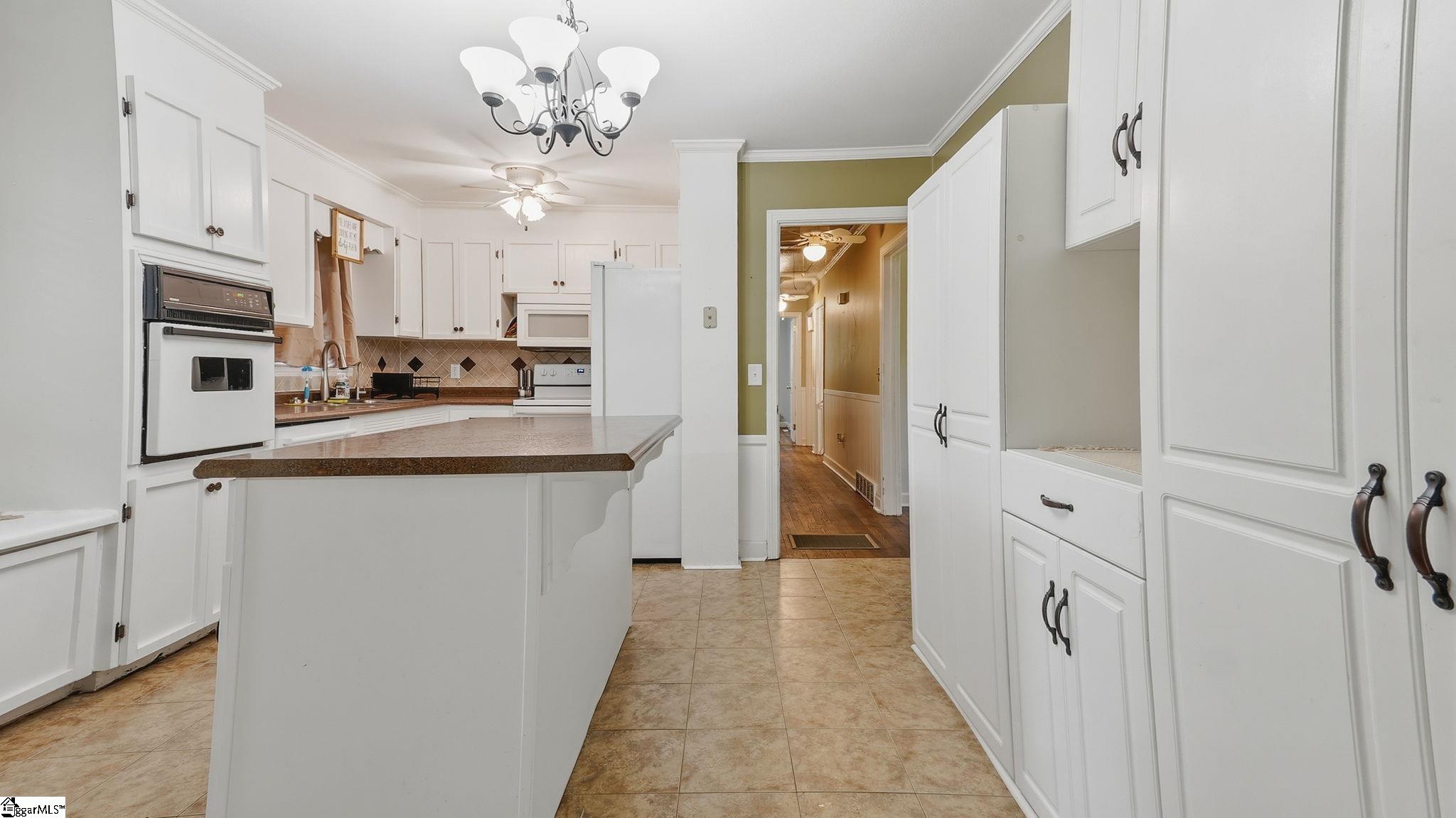 102 Palmetto Drive Simpsonville, SC 29681