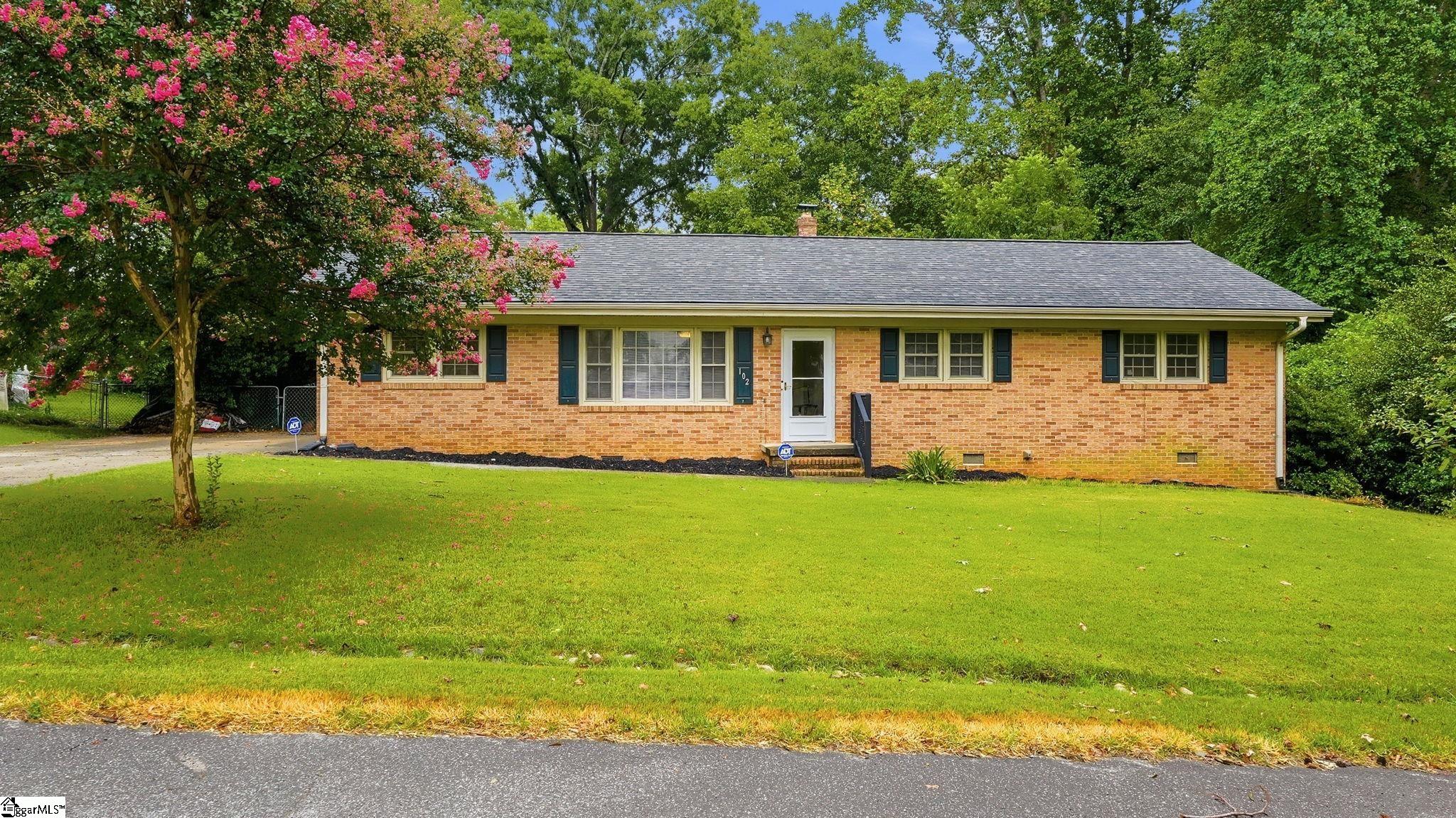 102 Palmetto Drive Simpsonville, SC 29681