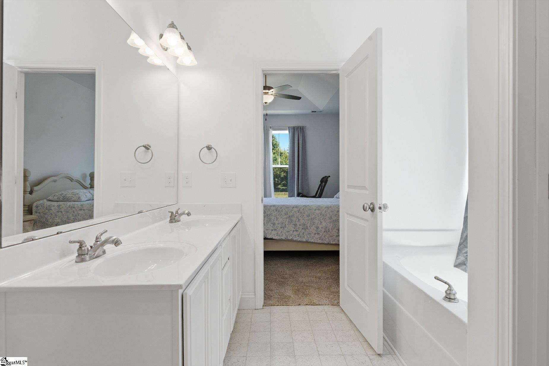 215 Daystrom Drive Greer, SC 29651