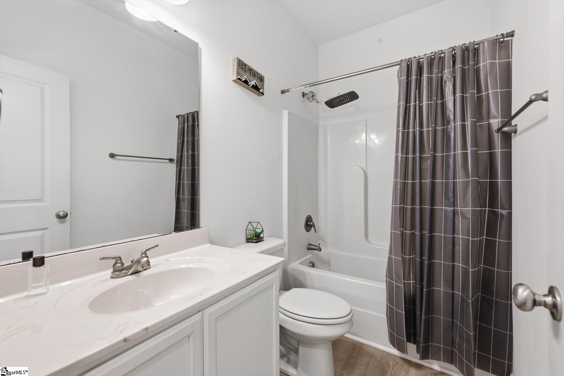 215 Daystrom Drive Greer, SC 29651