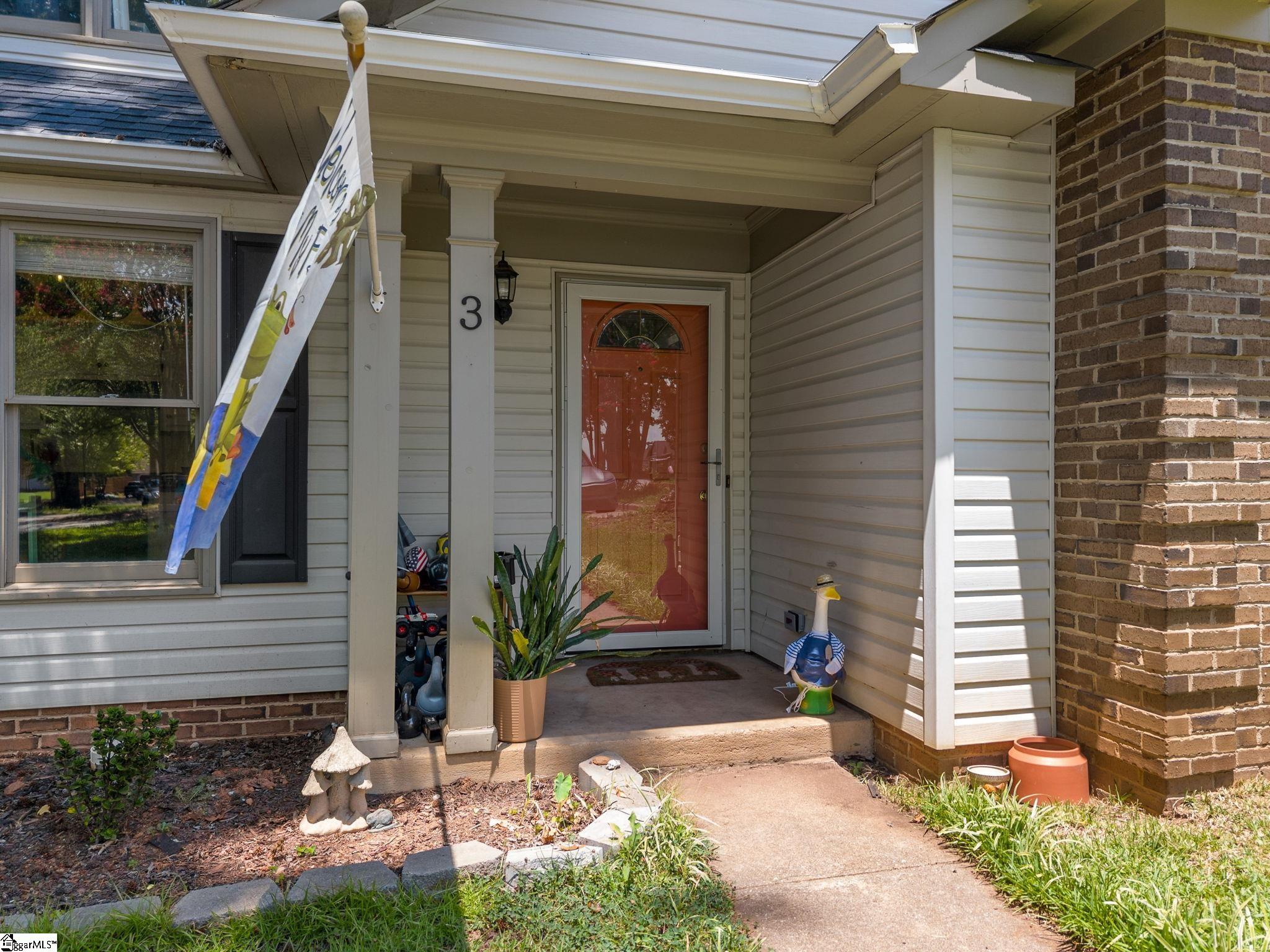 3 Summer Court Spartanburg, SC 29302