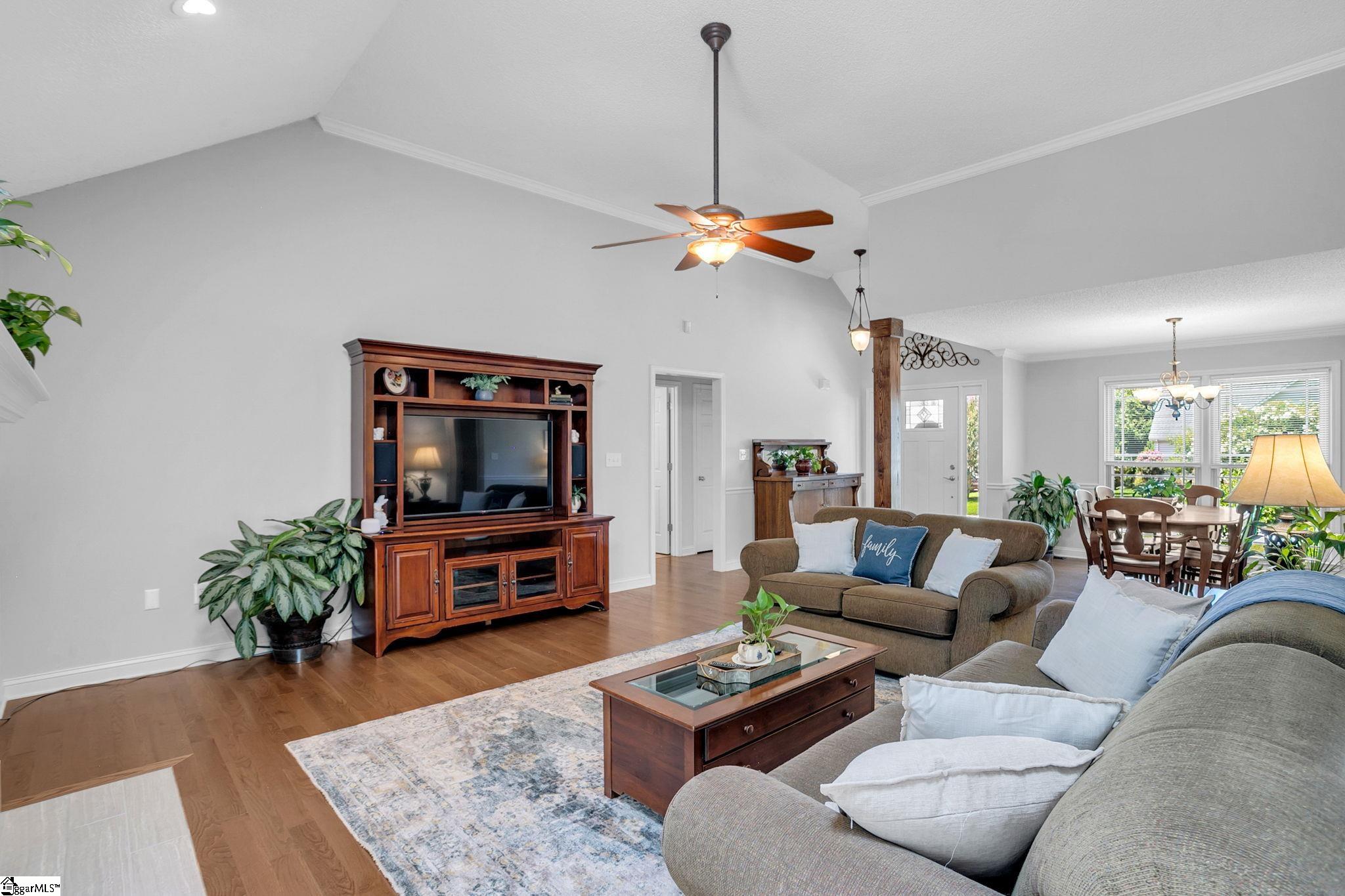 6 Kingsbury Way Greenville, SC 29617