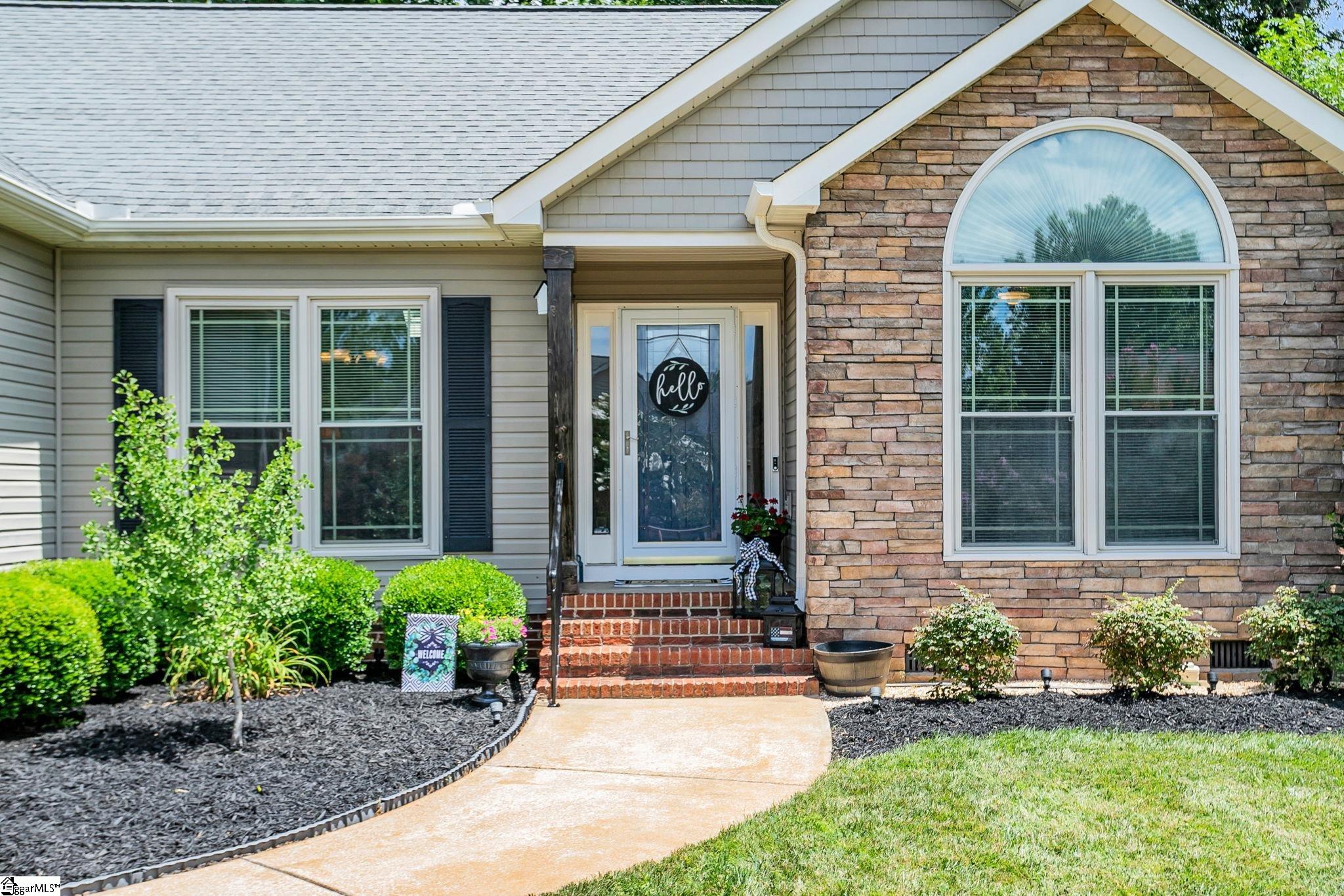 6 Kingsbury Way Greenville, SC 29617