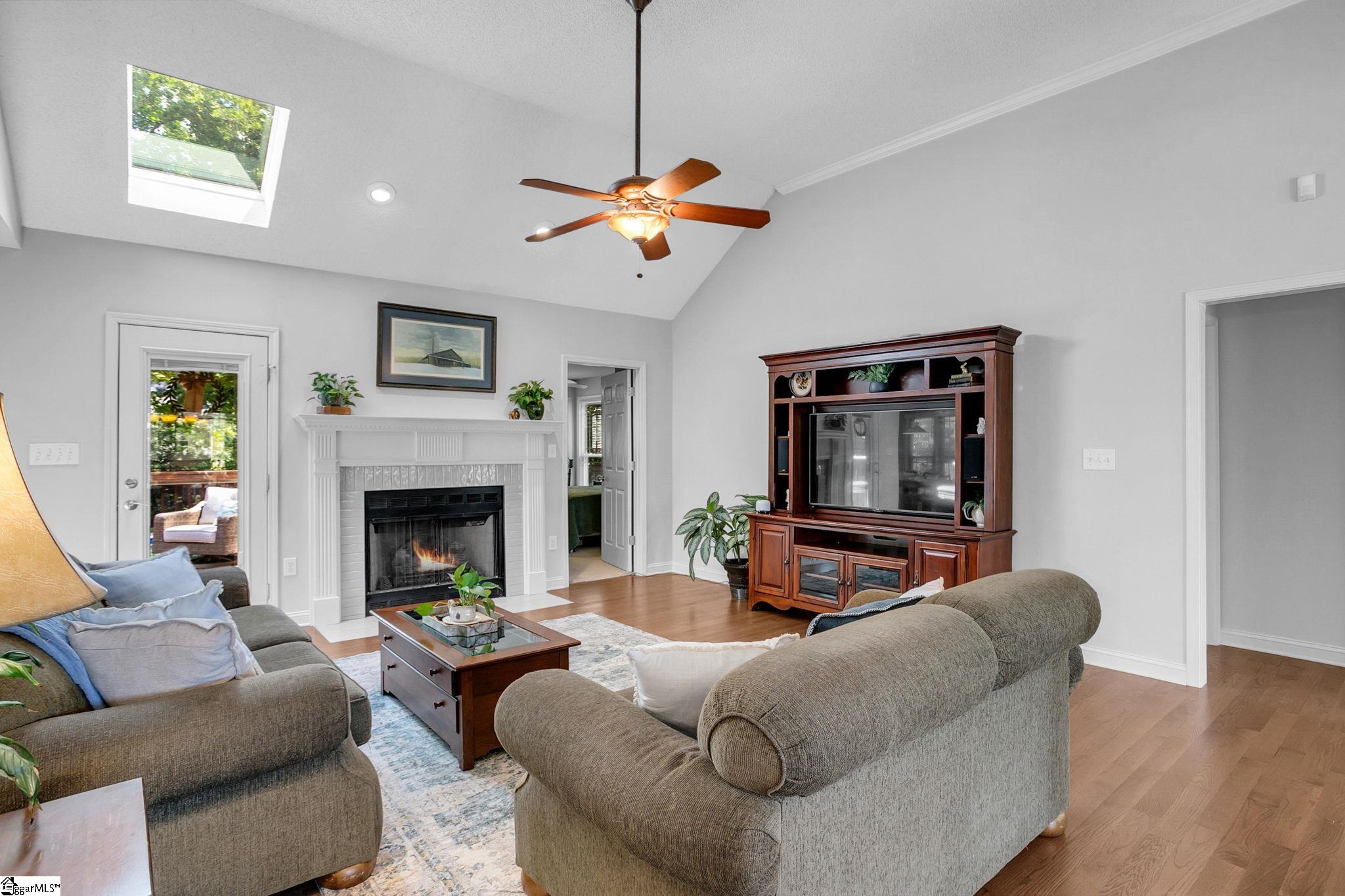 6 Kingsbury Way Greenville, SC 29617