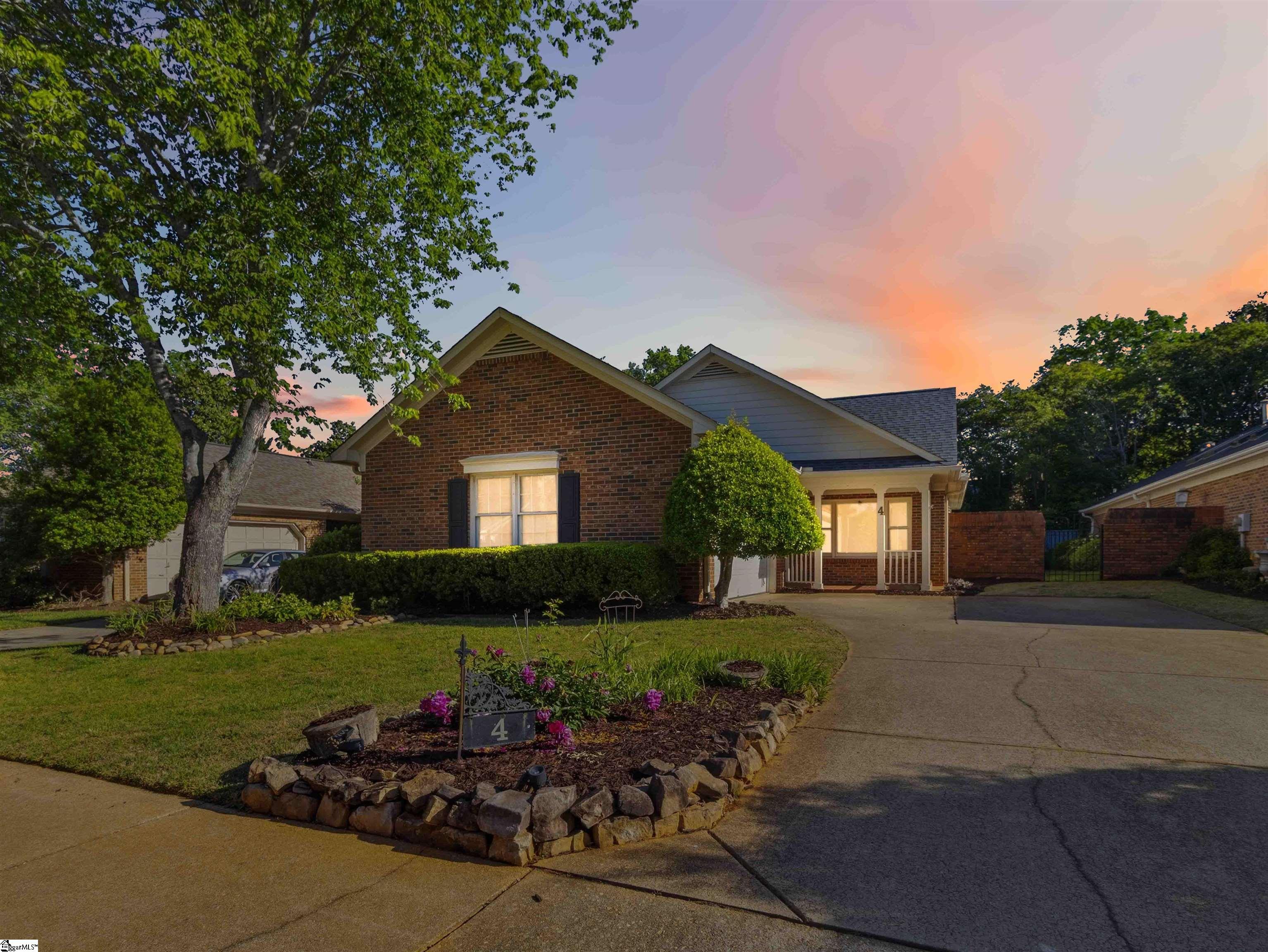 4 Parkins Place Greenville, SC 29607