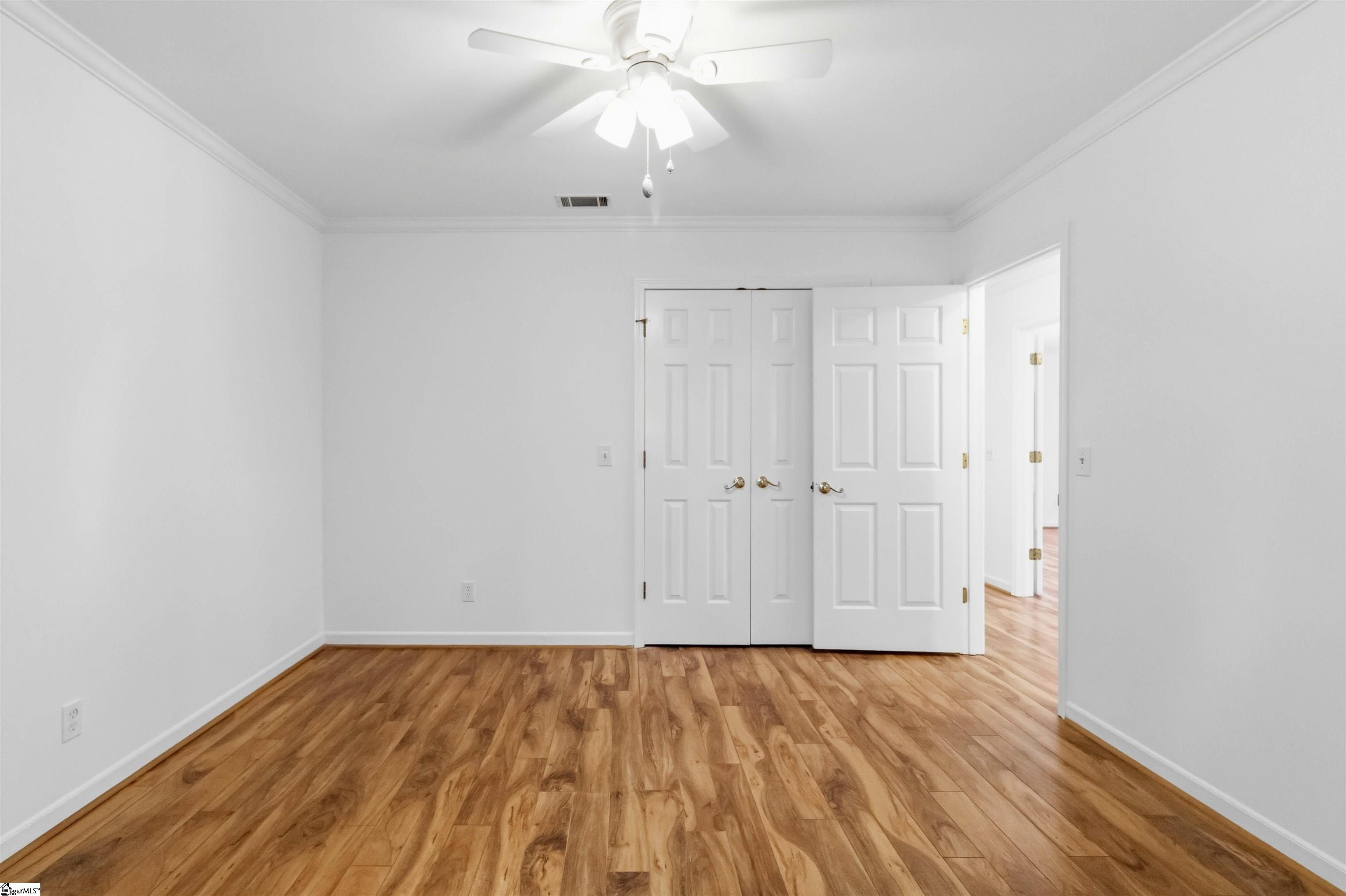 4 Parkins Place Greenville, SC 29607
