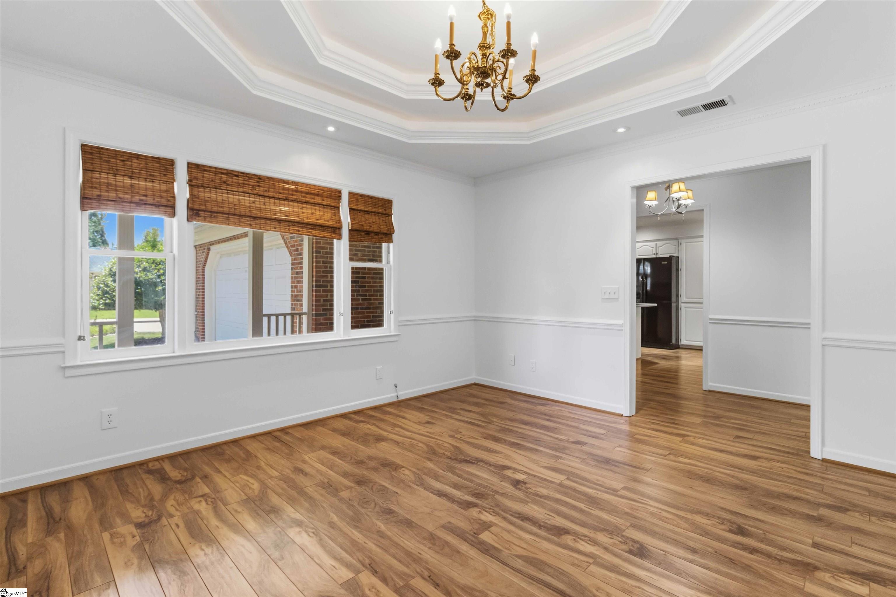 4 Parkins Place Greenville, SC 29607