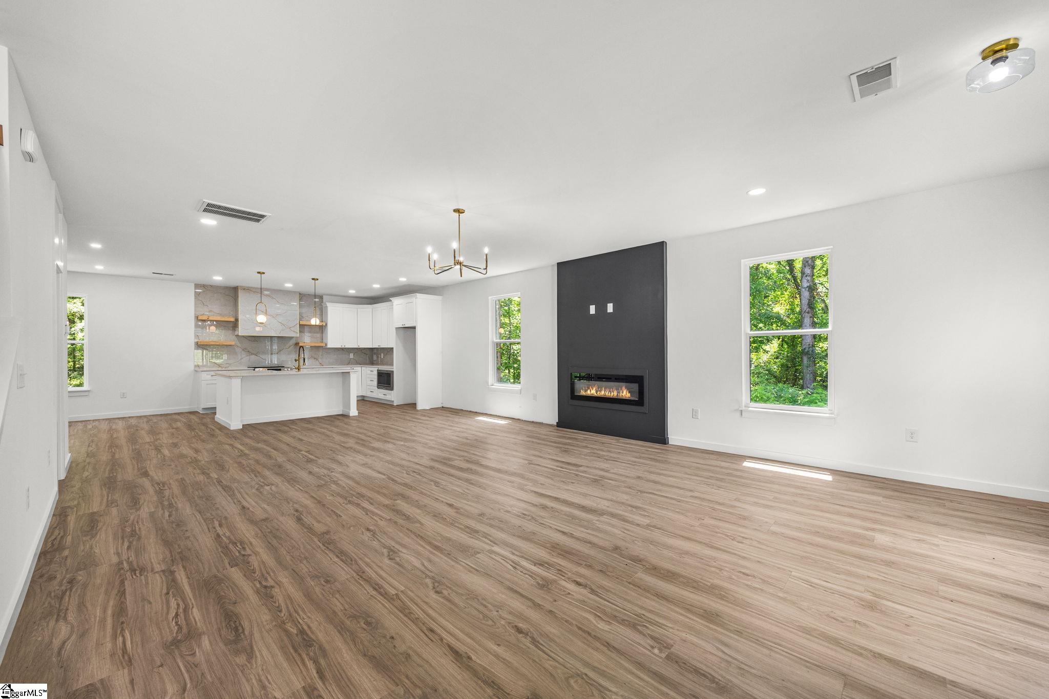 4 McKinley Drive Greenville, SC 29611