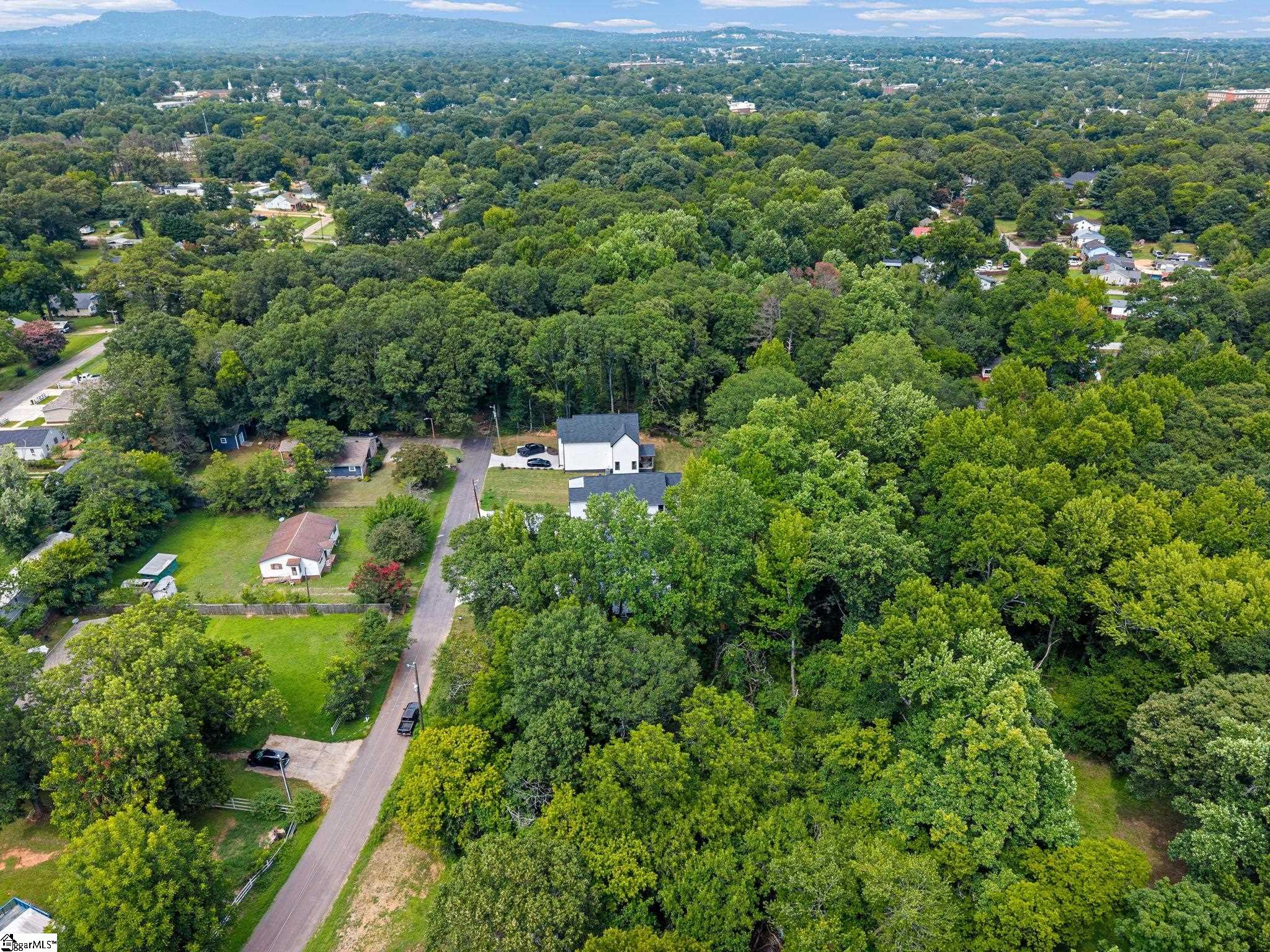 4 McKinley Drive Greenville, SC 29611