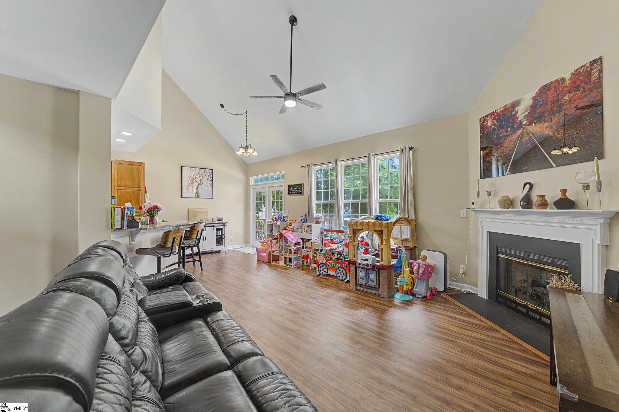 14 Birkdale Drive Simpsonville, SC 29681