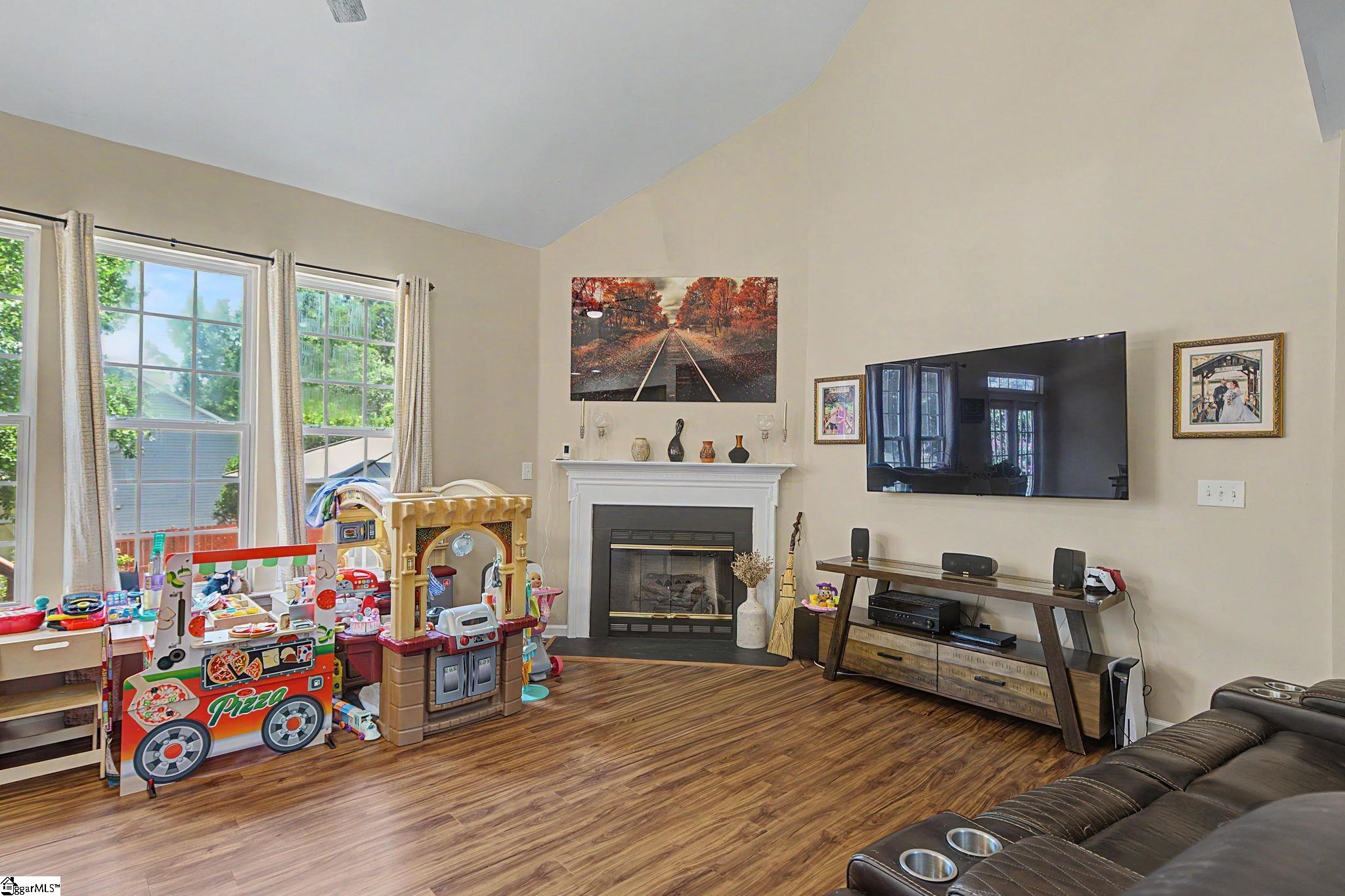 14 Birkdale Drive Simpsonville, SC 29681