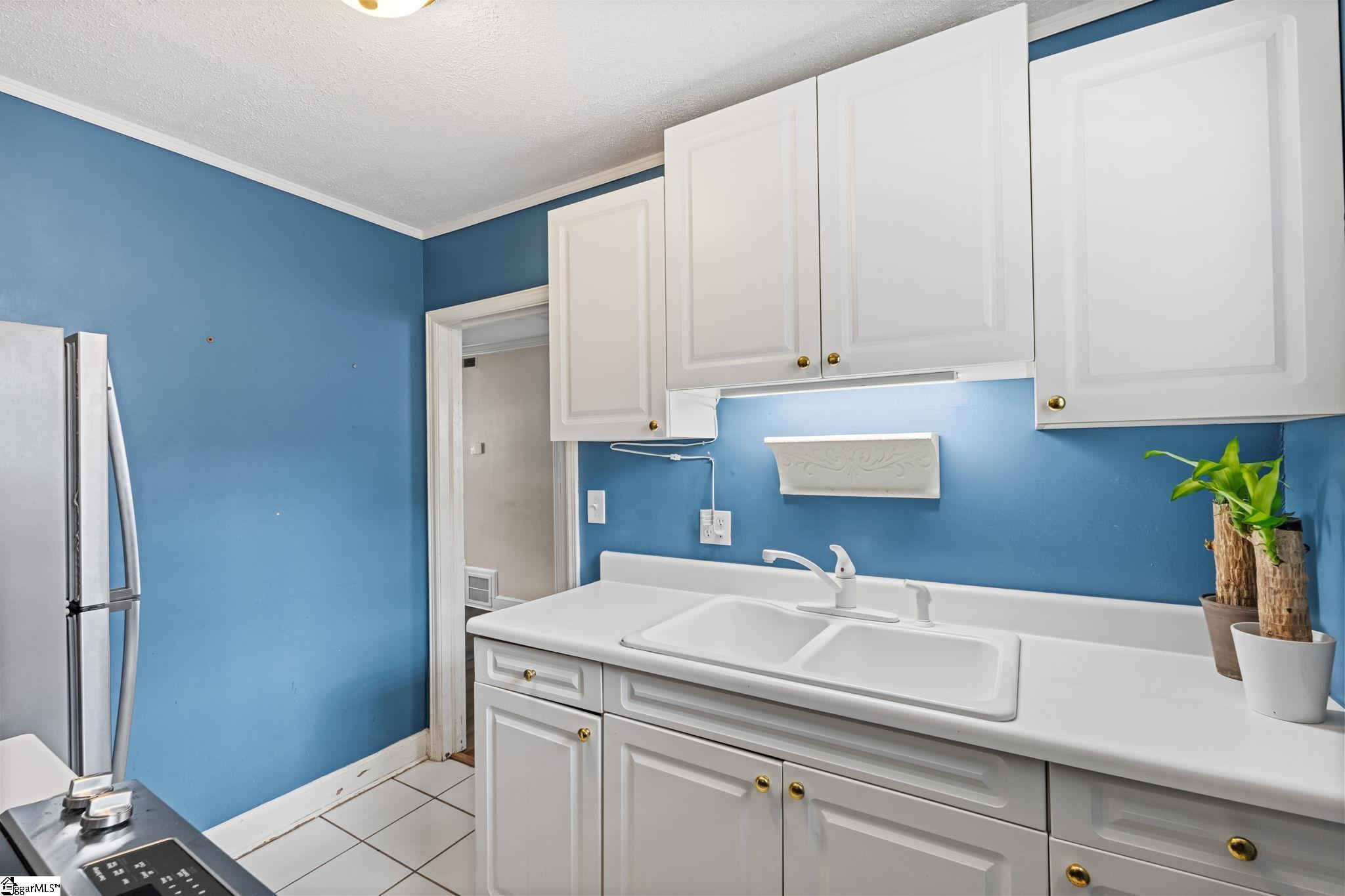 100 Lewis Drive UNIT Unit 19A Greenville, SC 29605