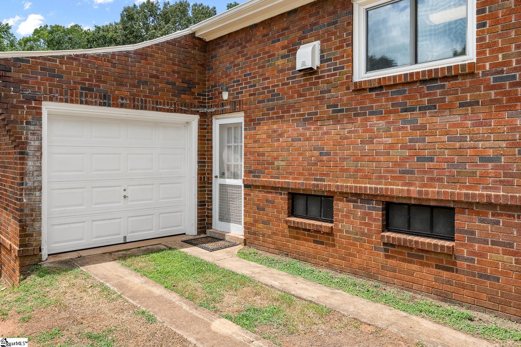 711 Windsor Drive Anderson, SC 29621