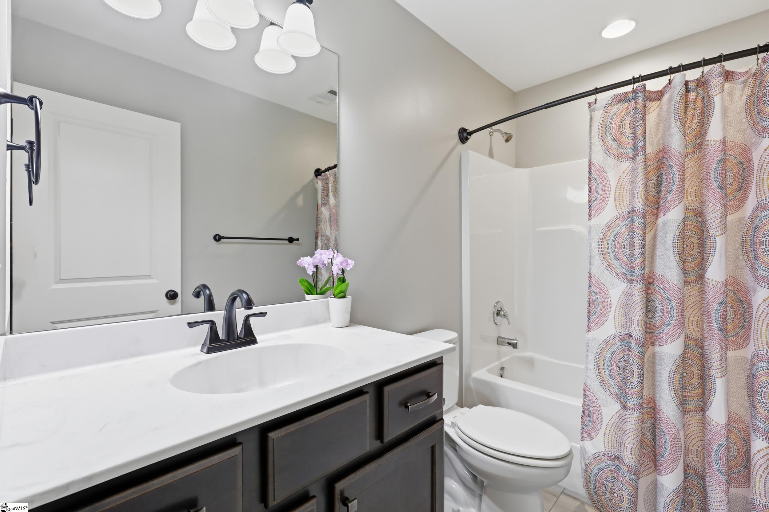 100 Victorian Lane Seneca, SC 29672