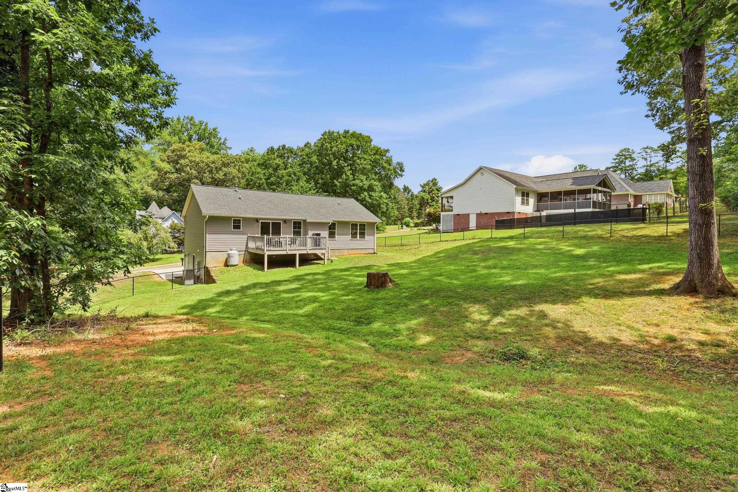 100 Victorian Lane Seneca, SC 29672