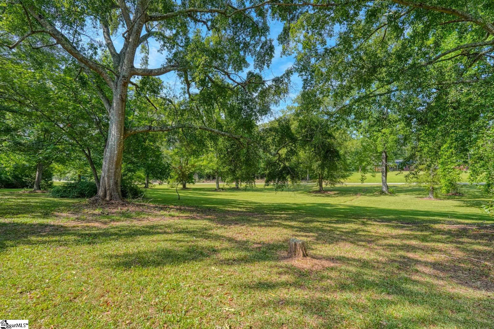 837 Friendship Church Road Pauline, SC 29374
