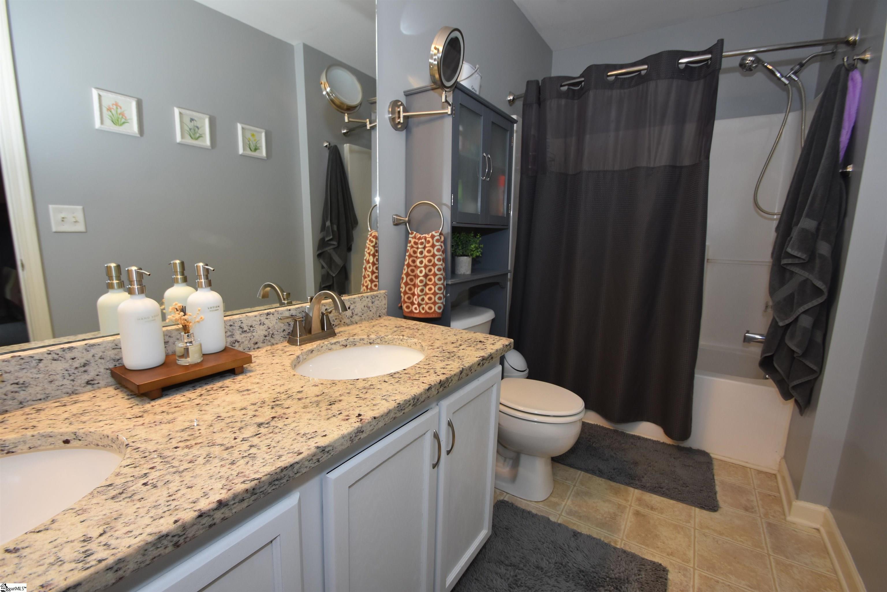 218 Cambria Court Mauldin, SC 29662