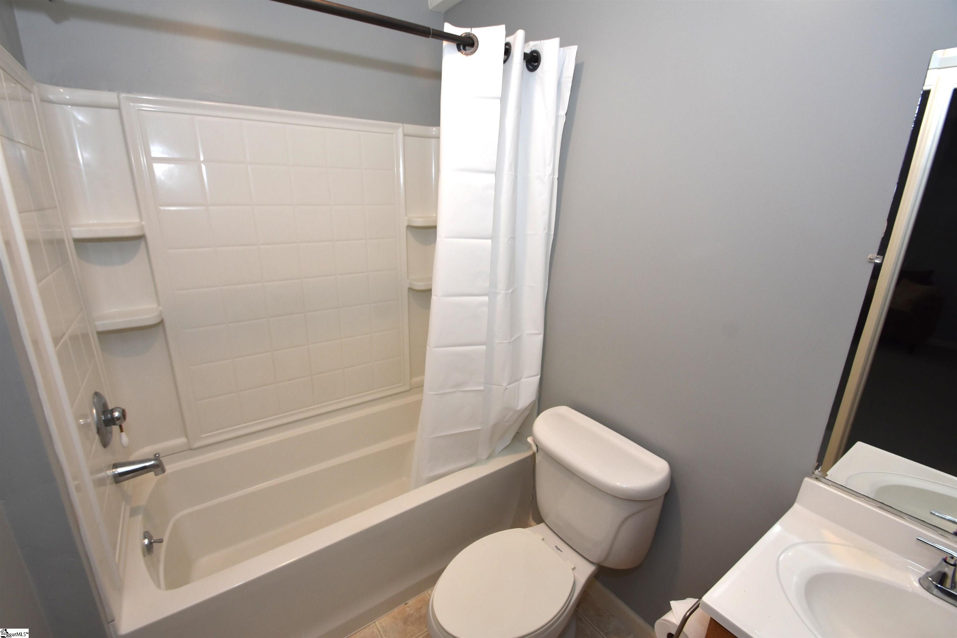 218 Cambria Court Mauldin, SC 29662