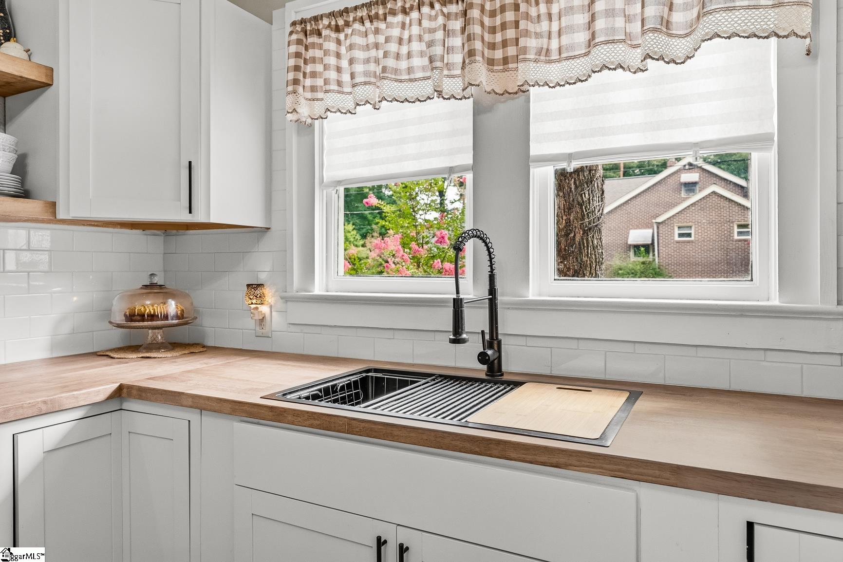 2001 Woodside Avenue Anderson, SC 29625
