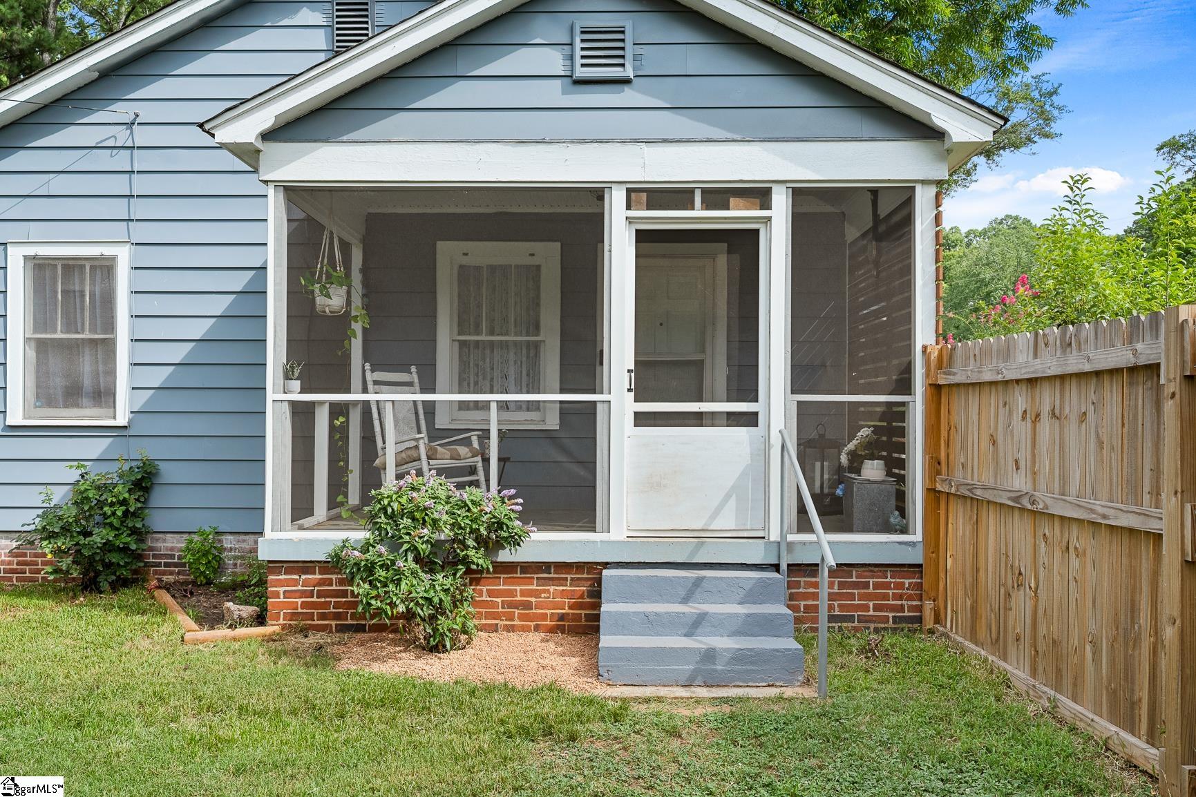 2001 Woodside Avenue Anderson, SC 29625